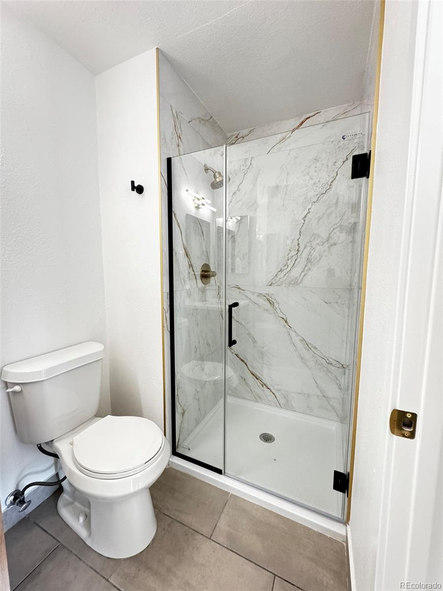 8100 W Quincy Avenue Unit: M8