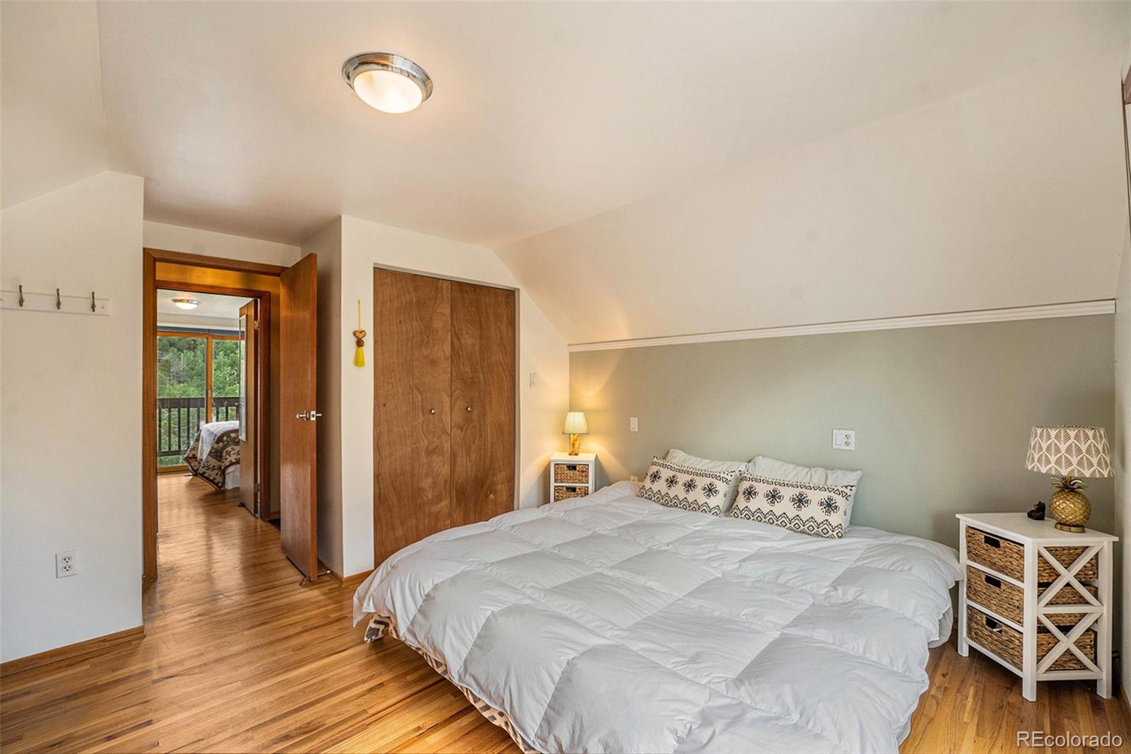 10387 Horizon View Drive