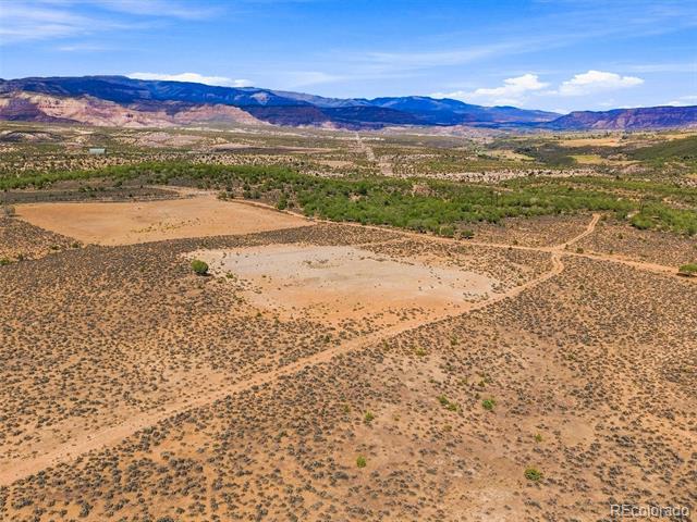40 Acre To Be Determined