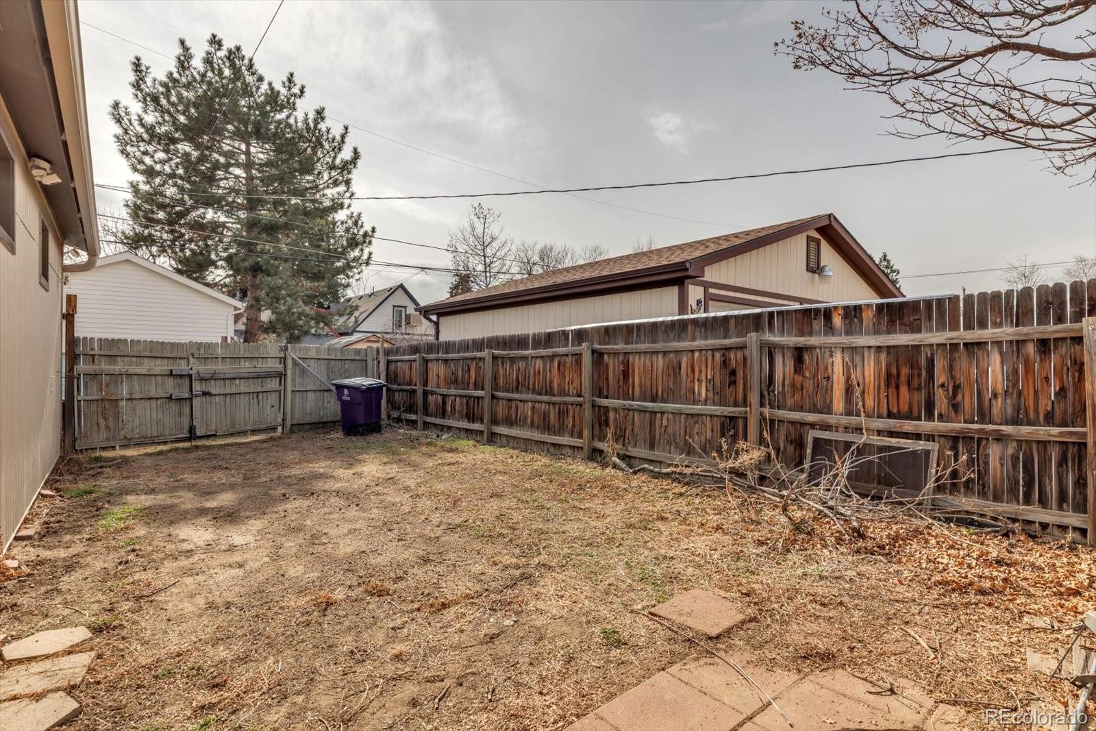 3330 W Clyde Place