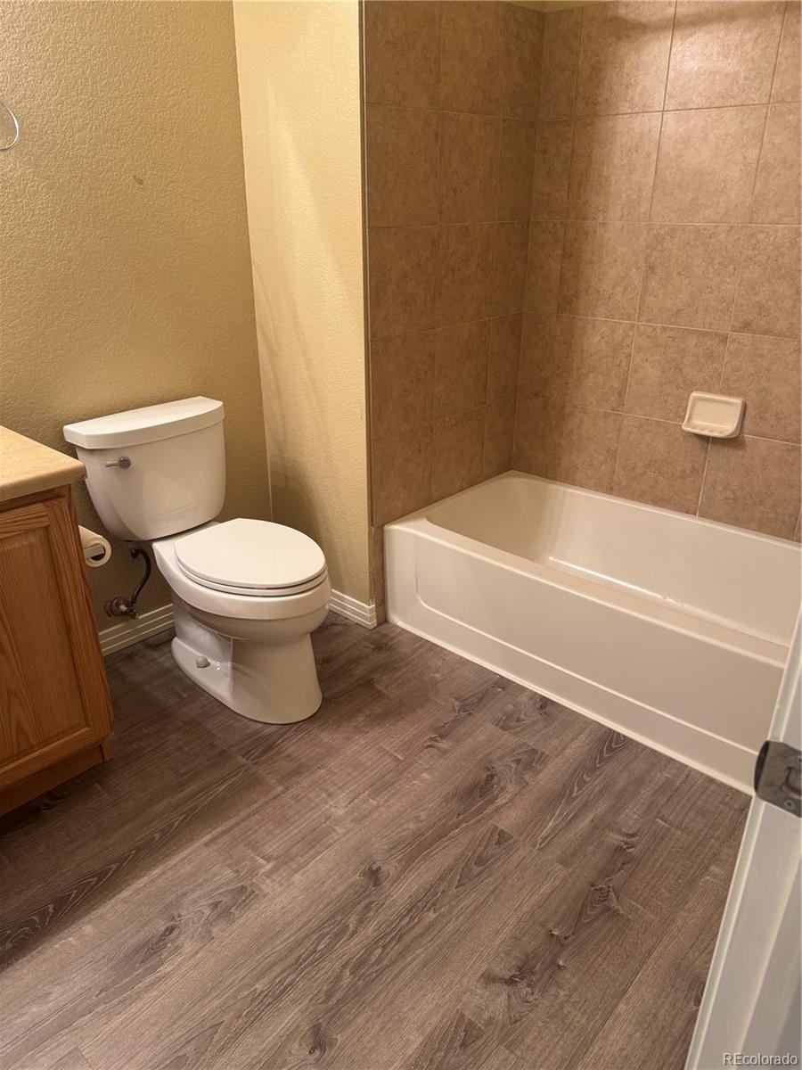 9569 Pearl Circle Unit: 204