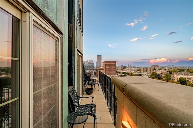 975 N Lincoln Street Unit: 14D