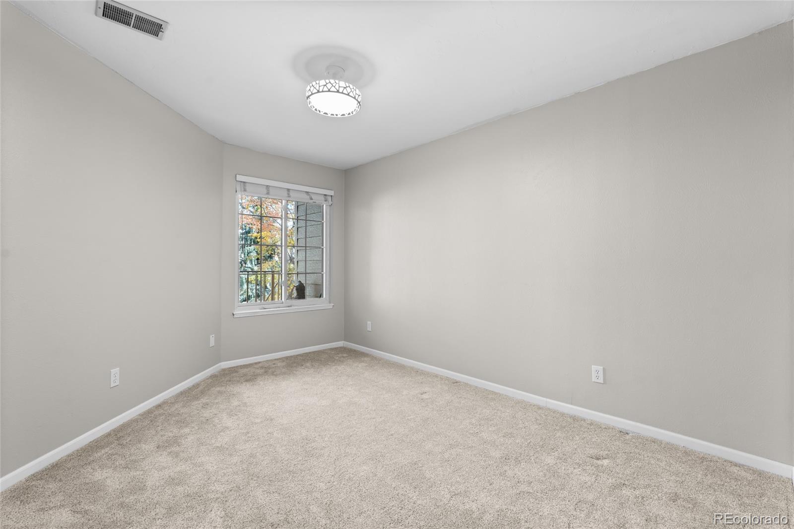 4806 E Kentucky Avenue