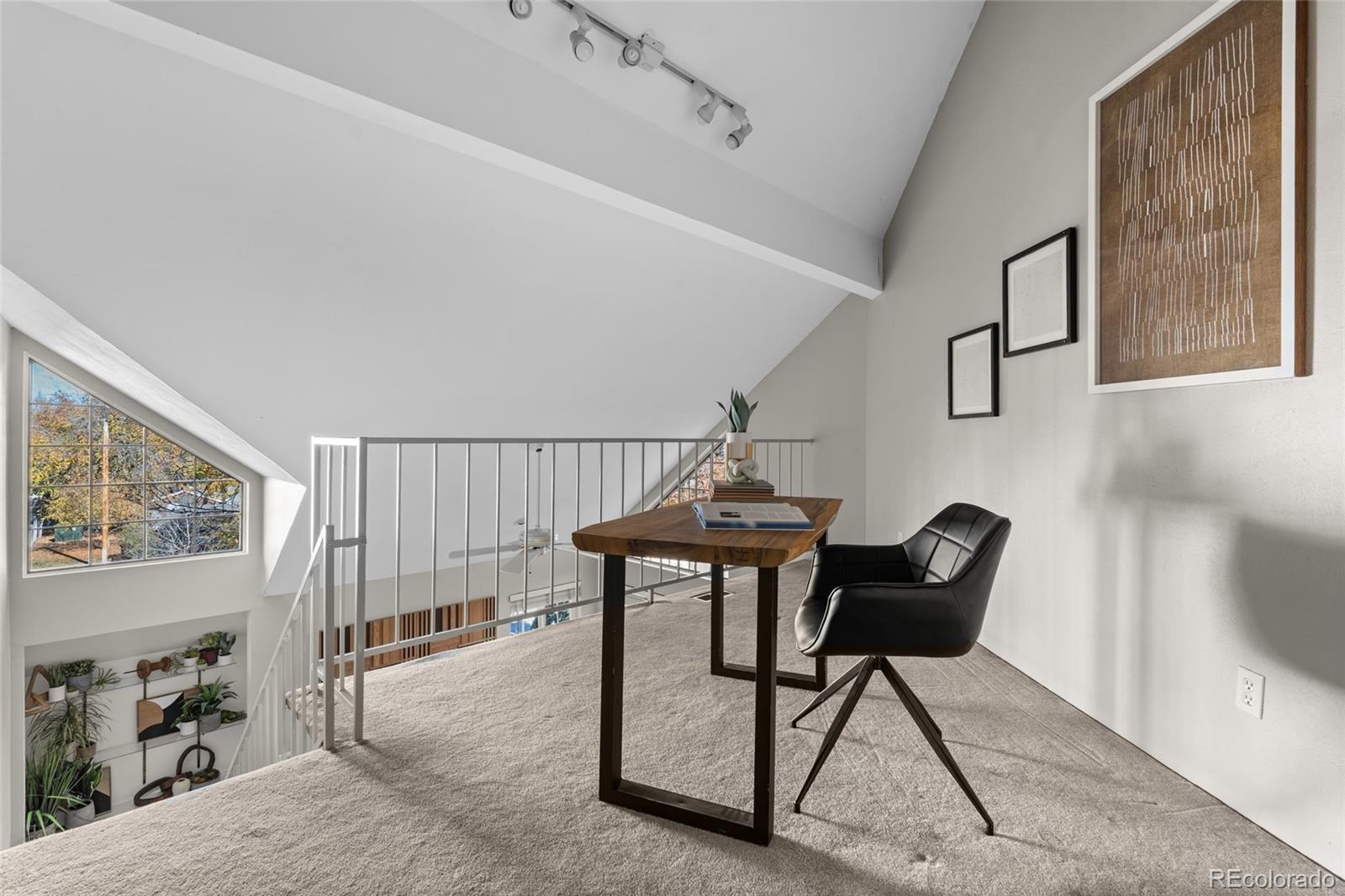 4806 E Kentucky Avenue