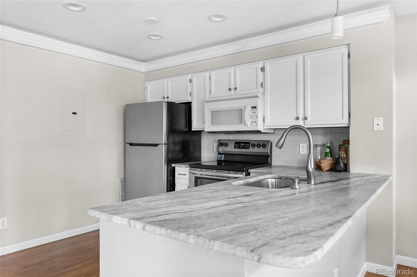 4806 E Kentucky Avenue