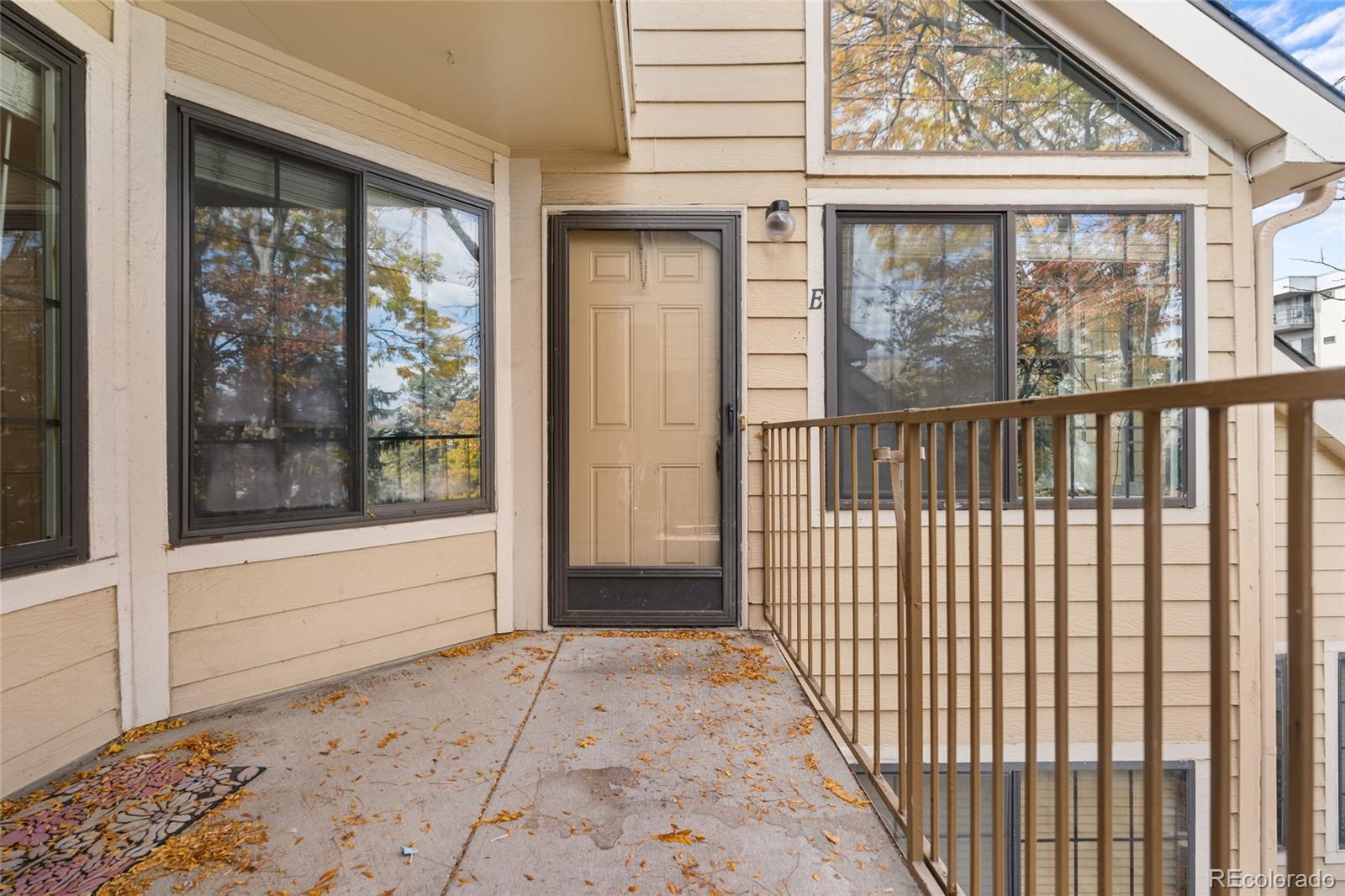 4806 E Kentucky Avenue