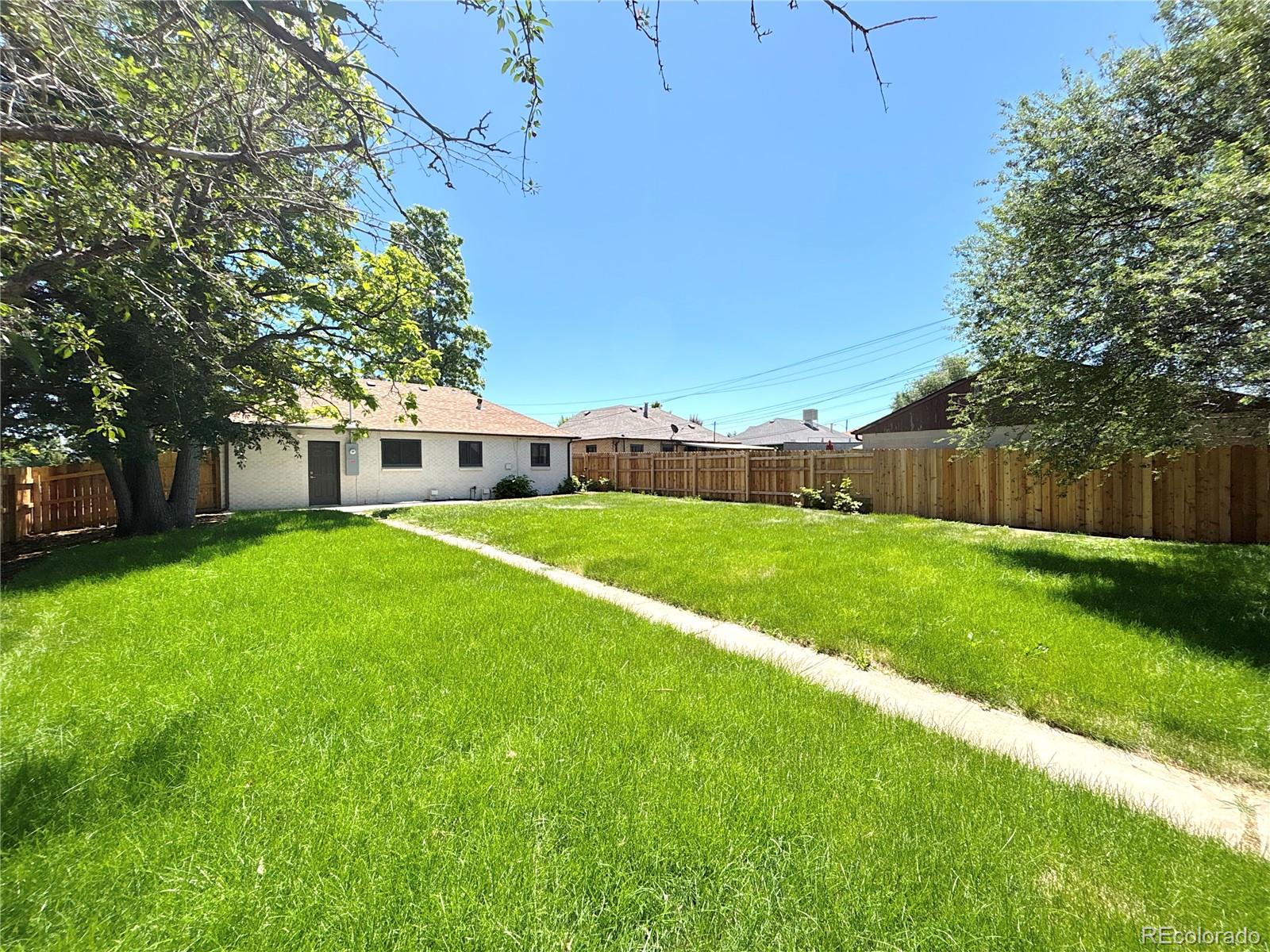 2895 Poplar Street