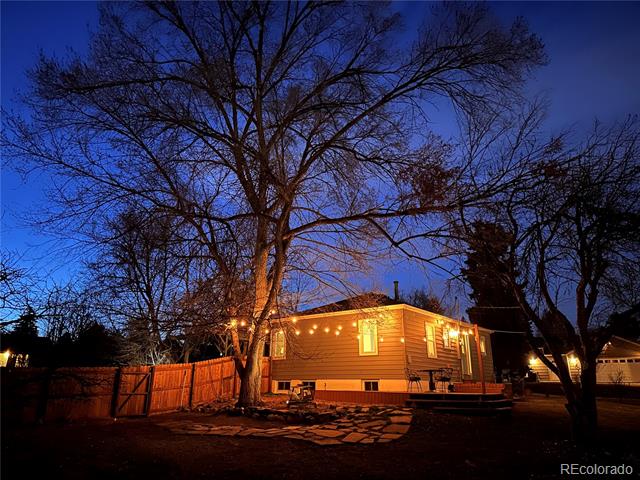 2030 Cody Street