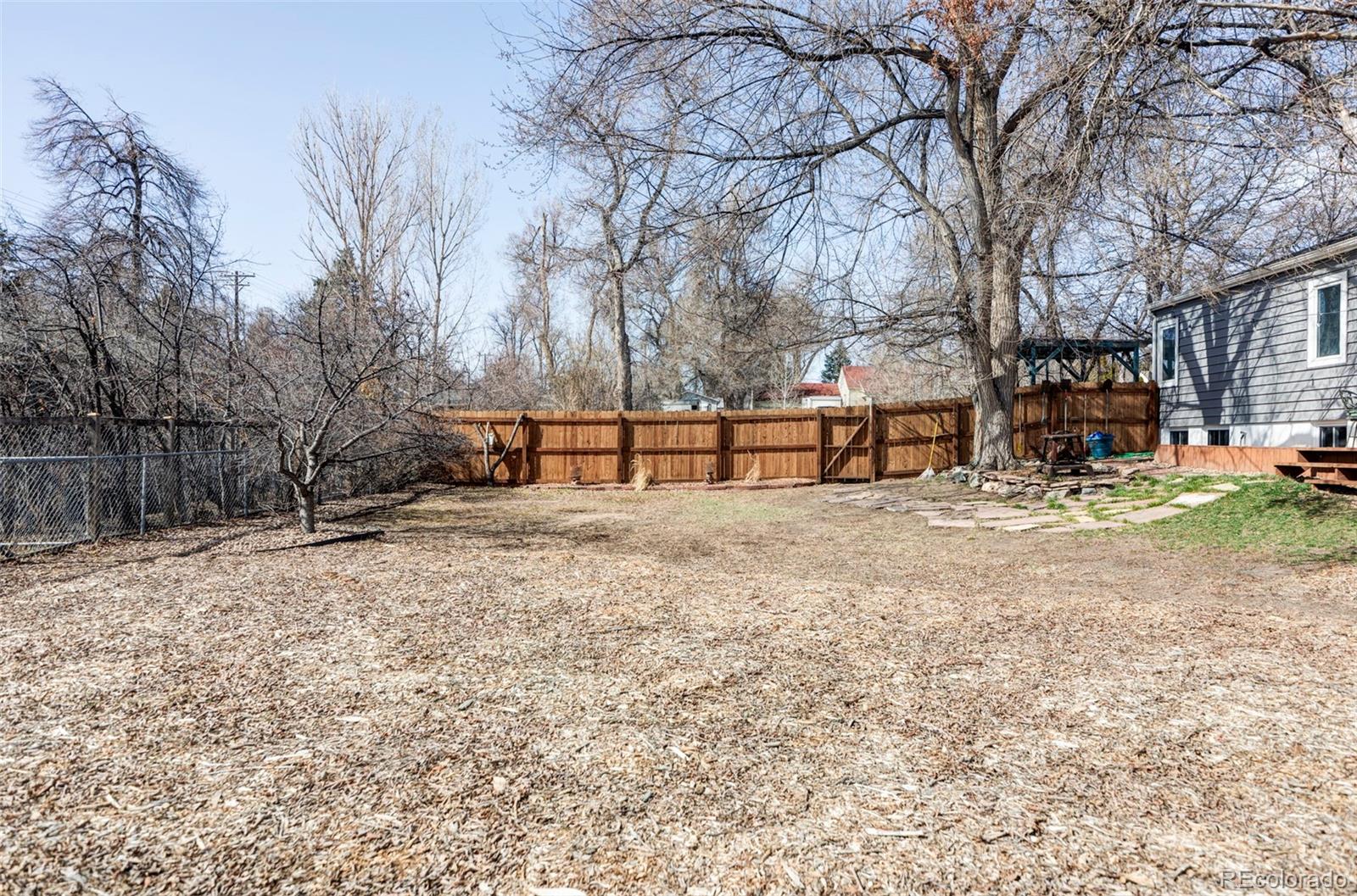 2030 Cody Street