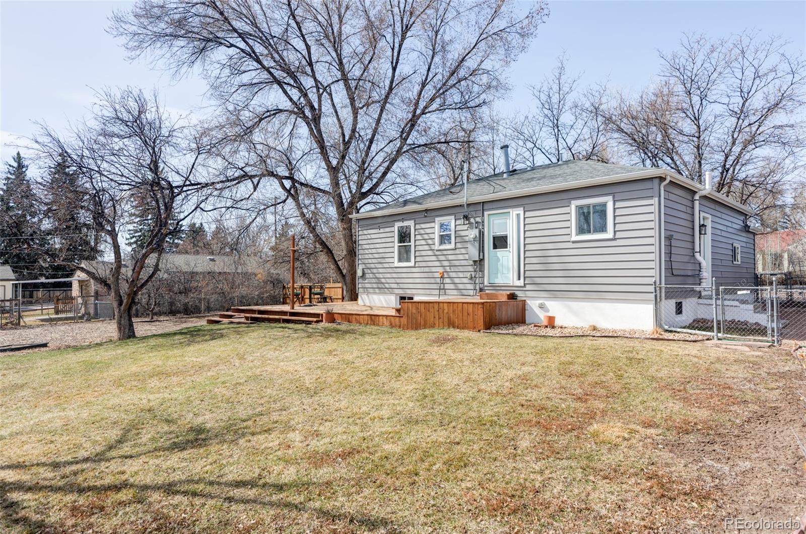2030 Cody Street