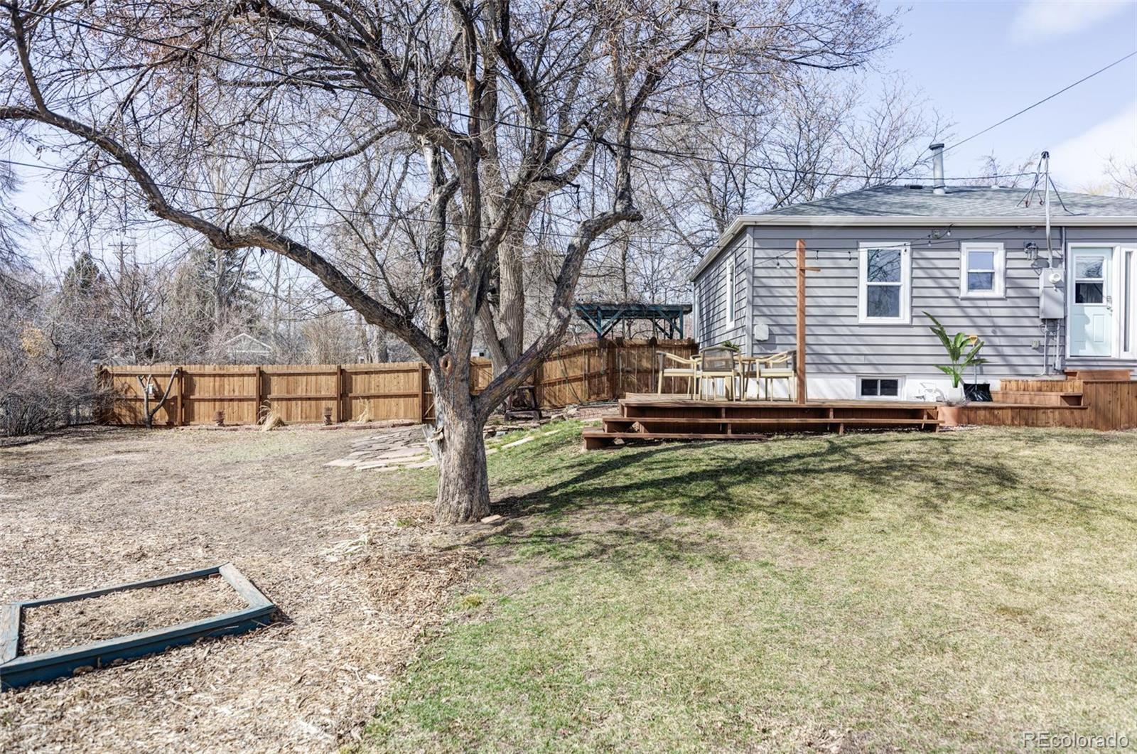 2030 Cody Street