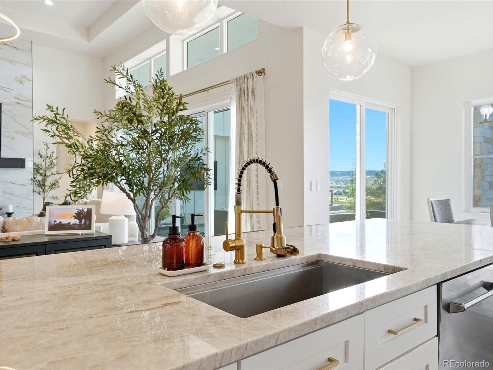 1675 Arrowpoint Court