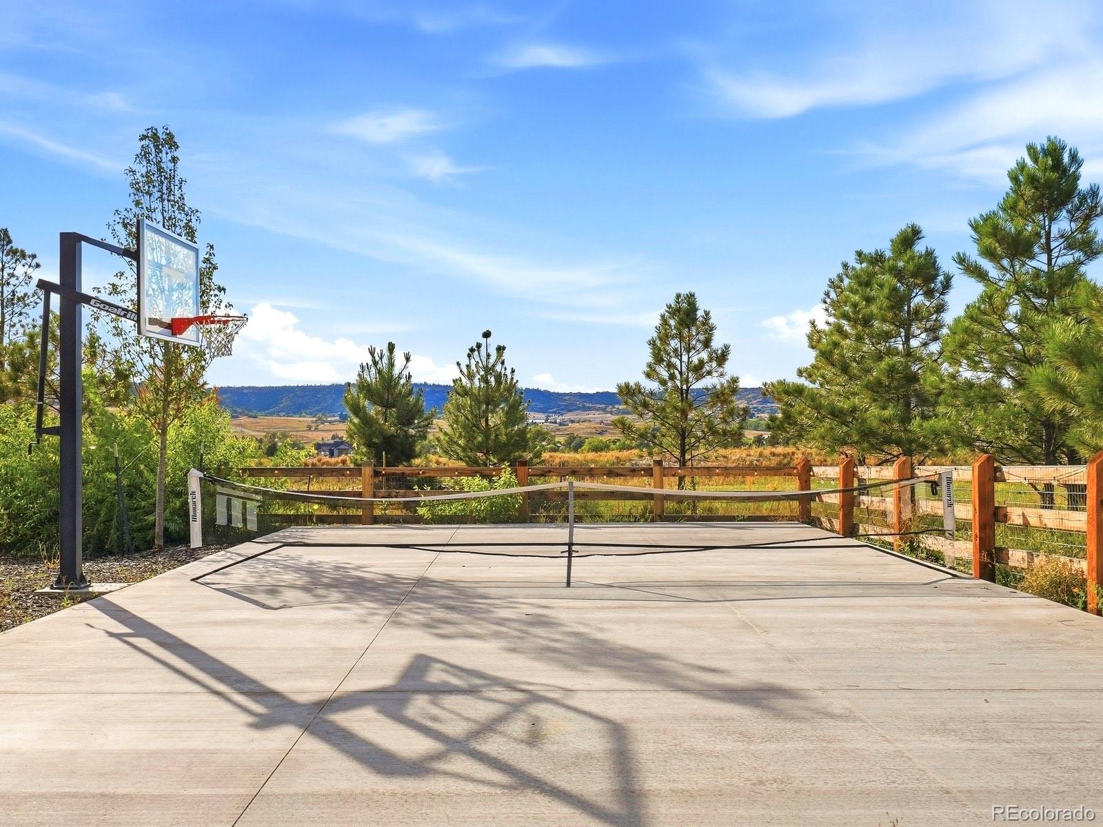 1675 Arrowpoint Court