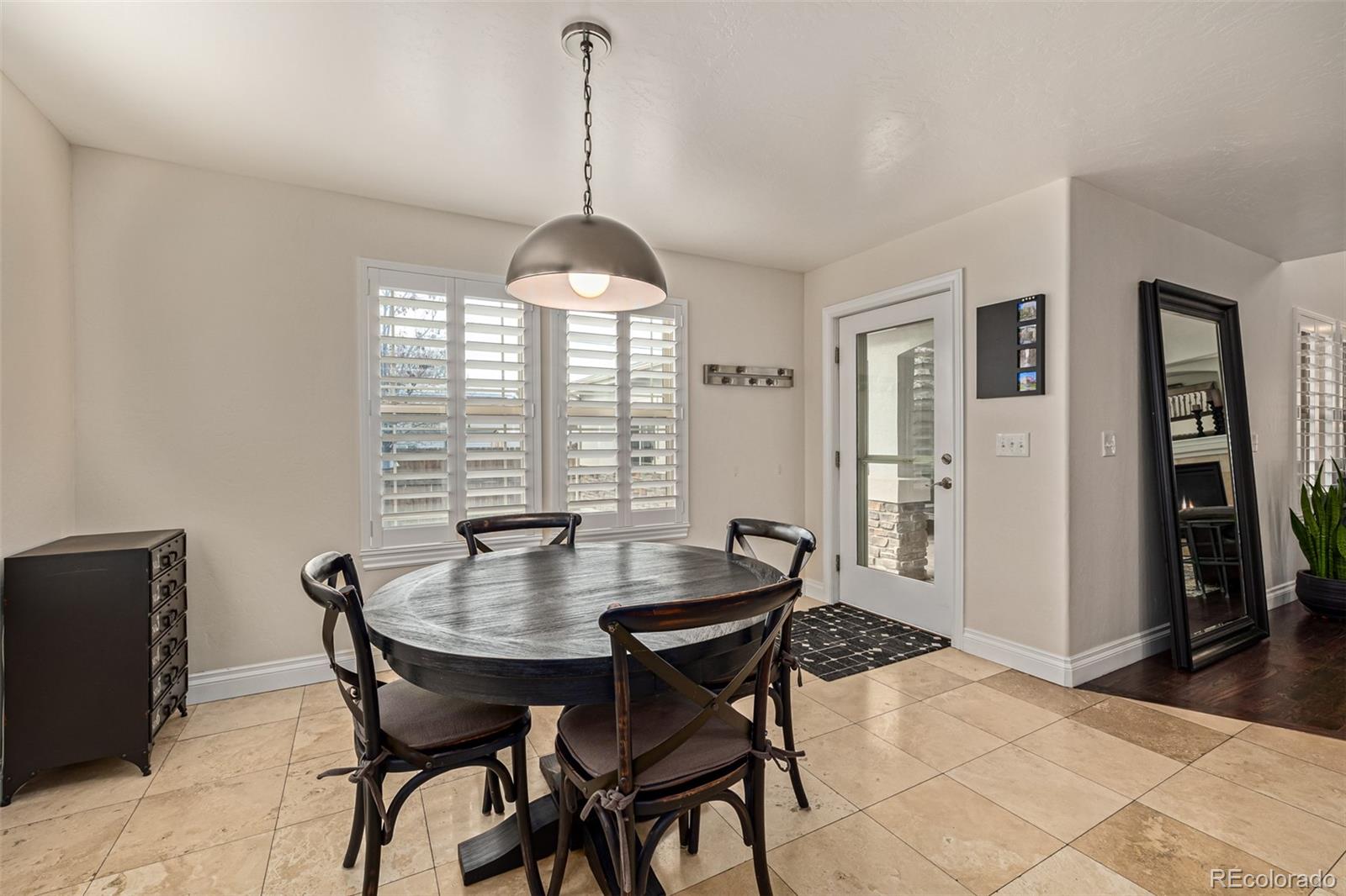 1025 S Locust Street