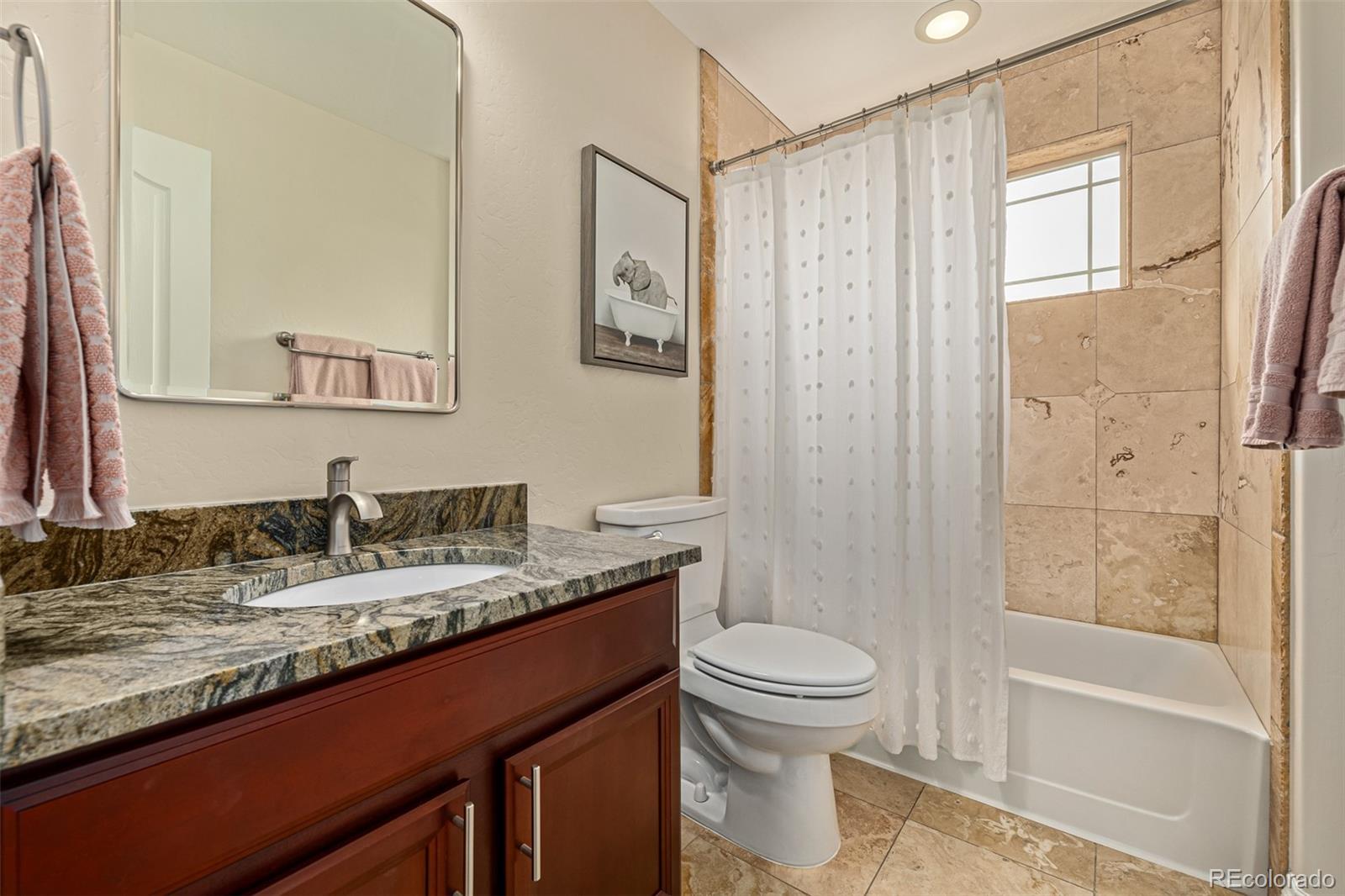 1025 S Locust Street