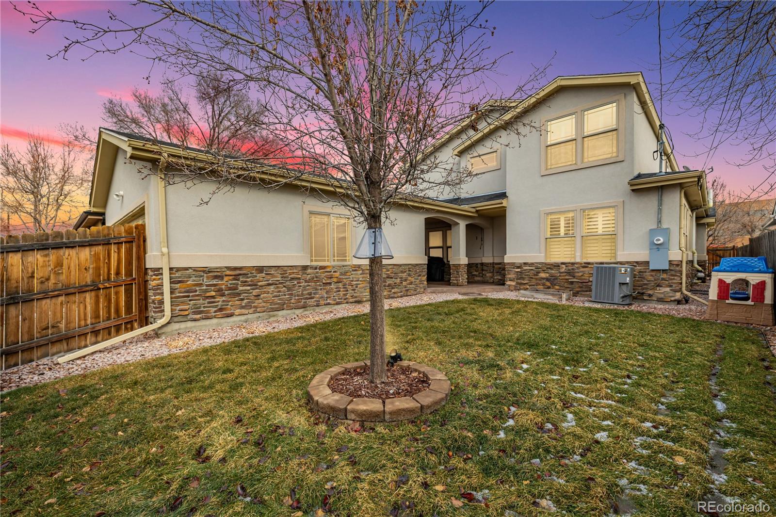 1025 S Locust Street