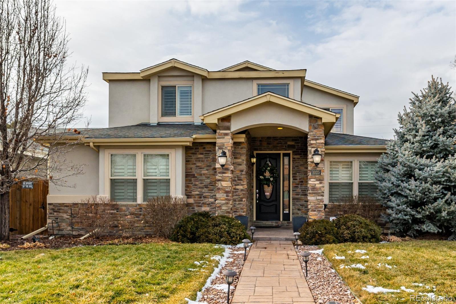 1025 S Locust Street