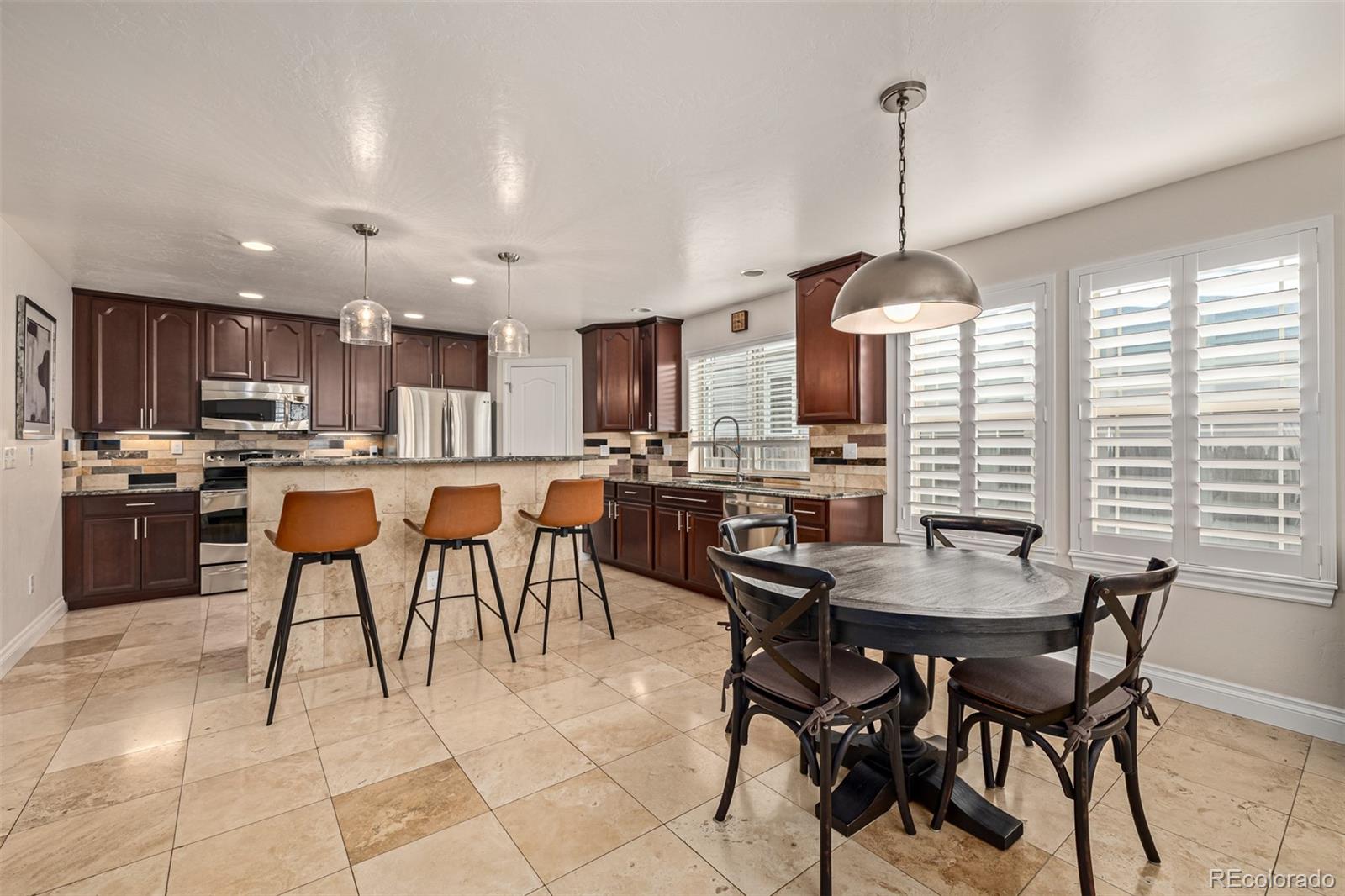 1025 S Locust Street