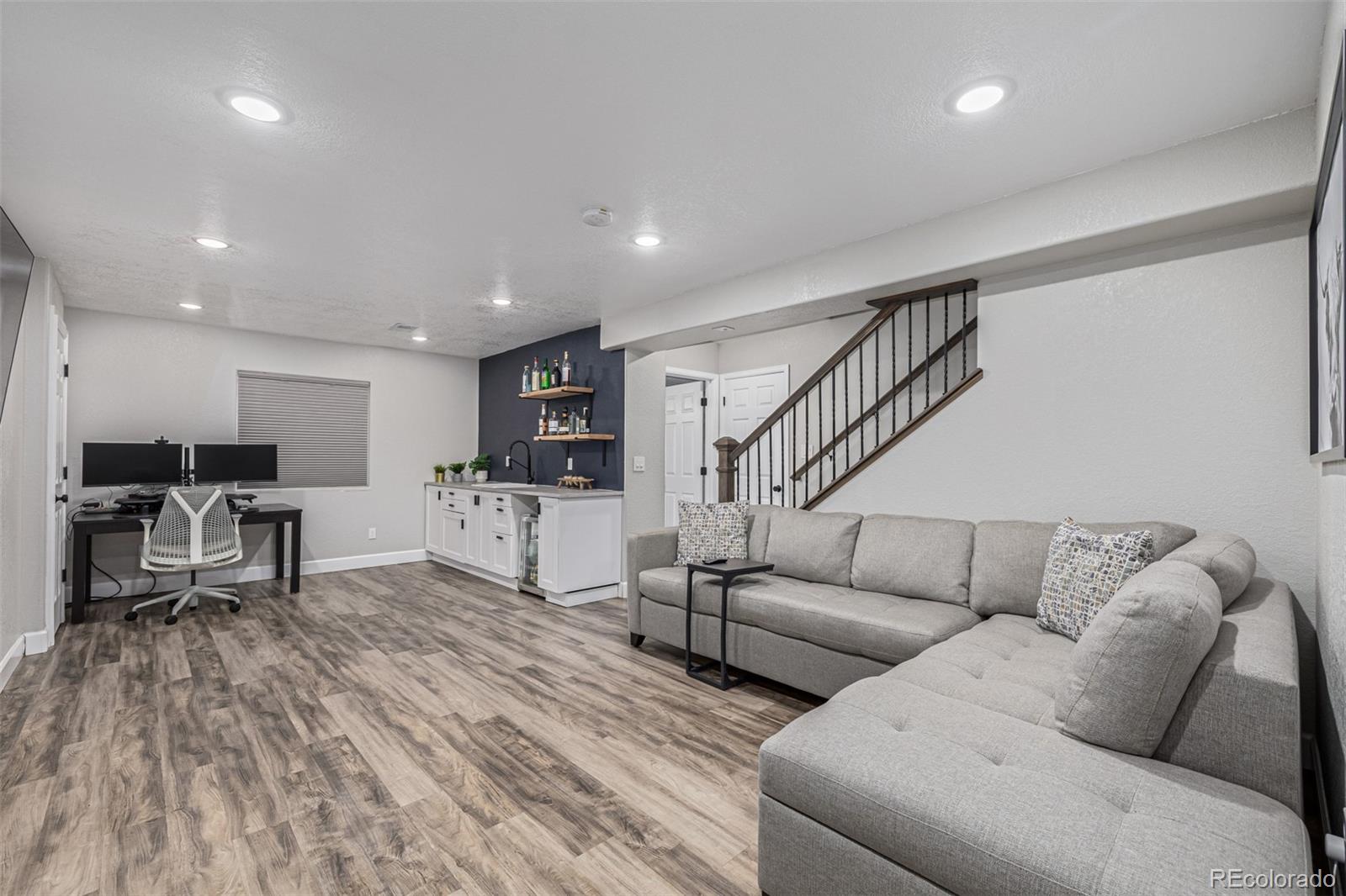 4351 Applecrest Circle