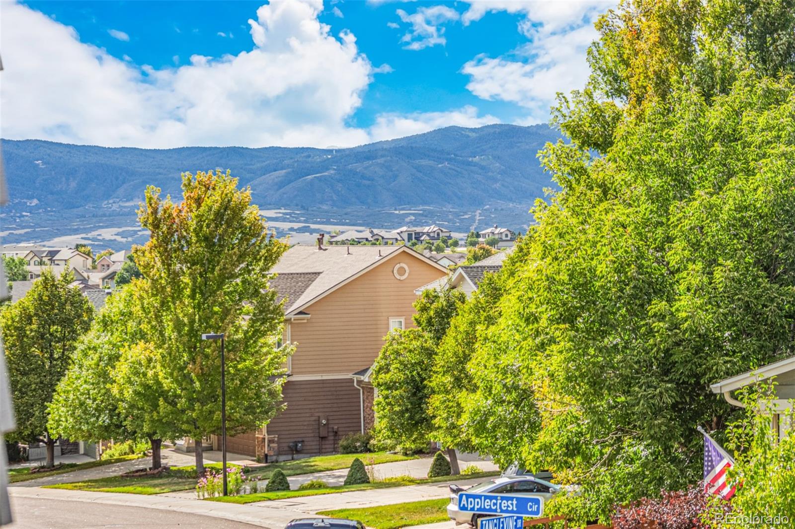 4351 Applecrest Circle