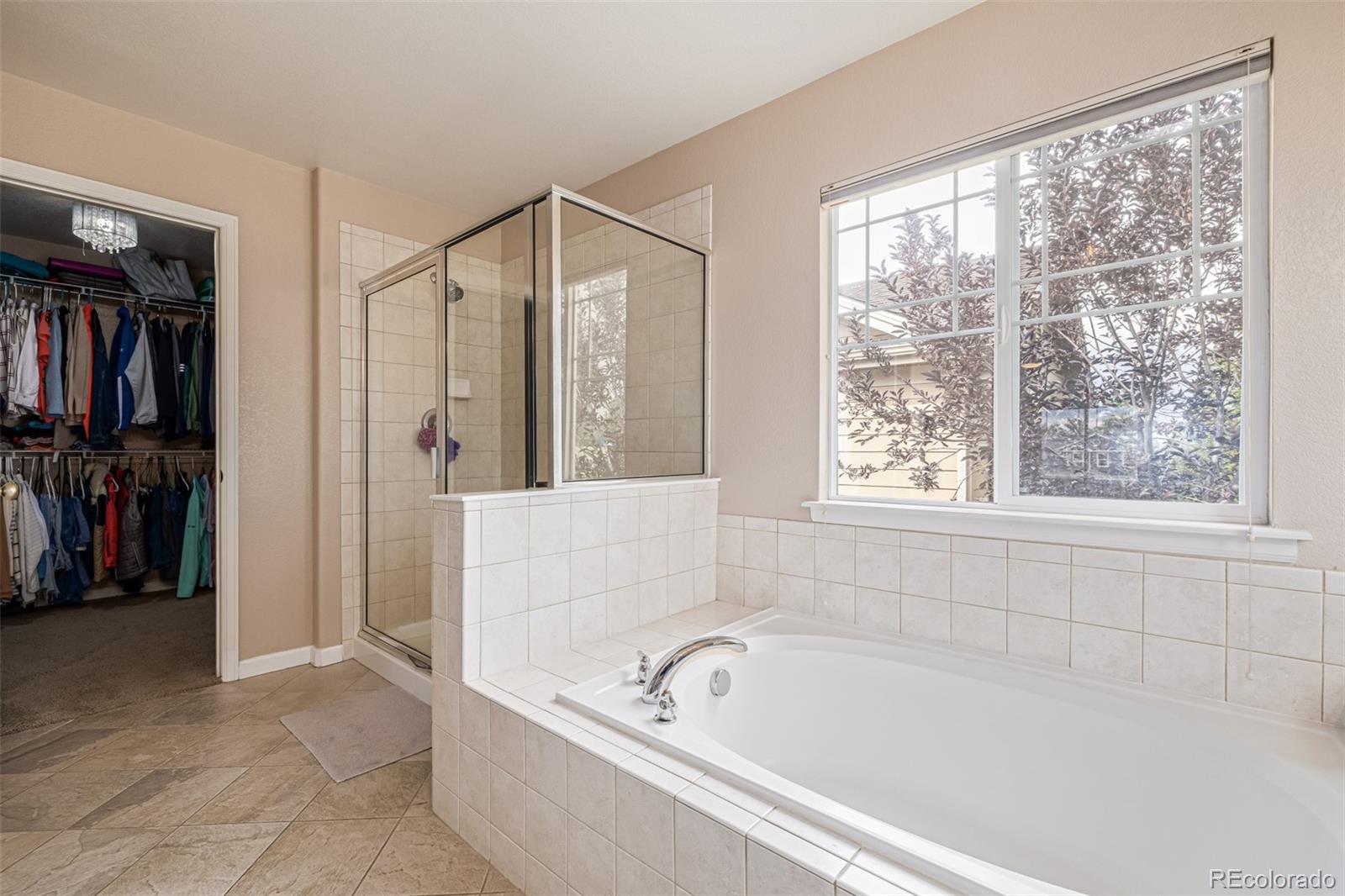 4351 Applecrest Circle