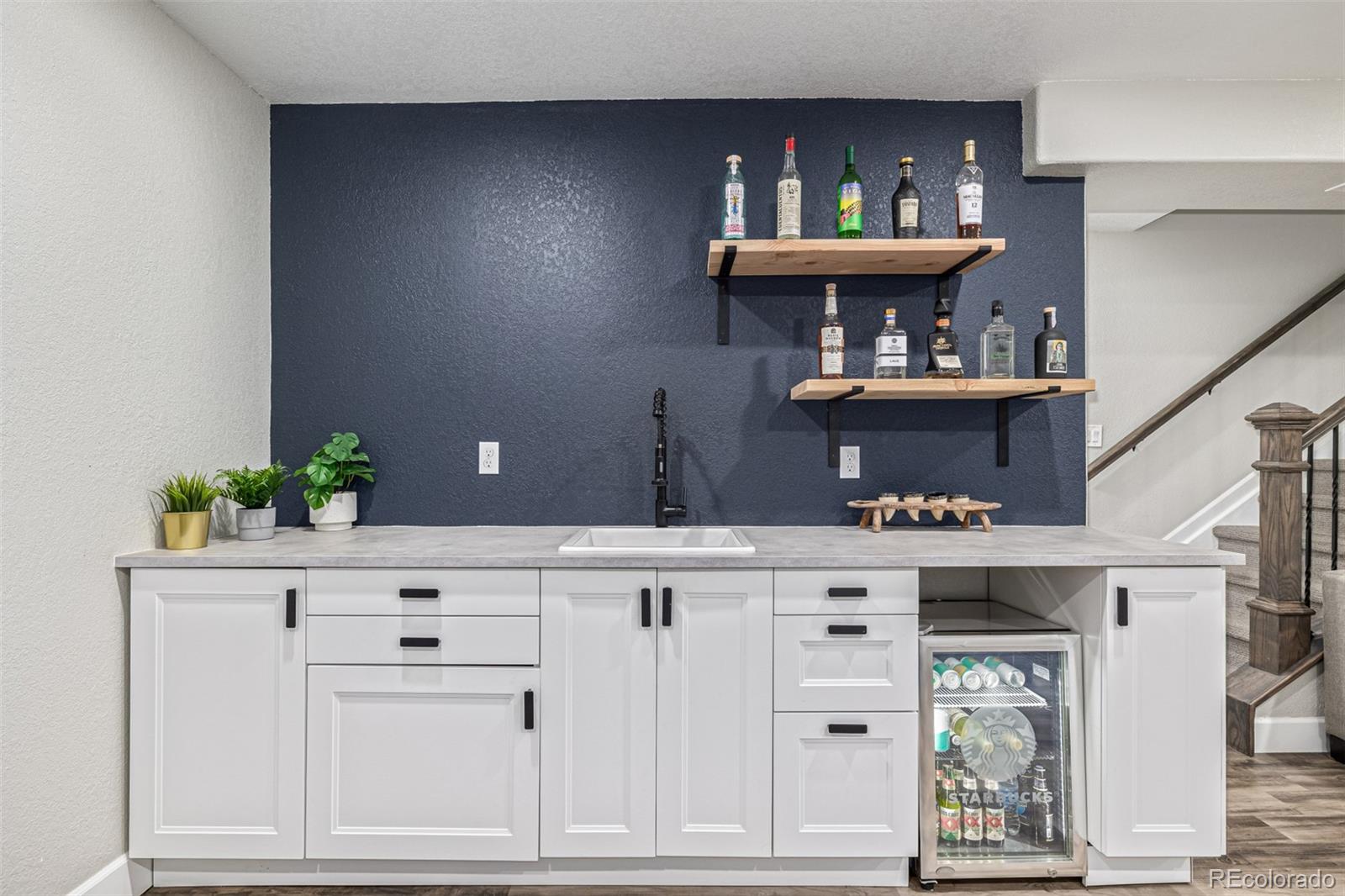 4351 Applecrest Circle