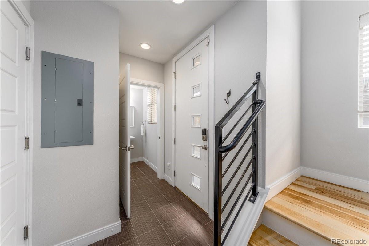 1818 Clarkson Street Unit: 105