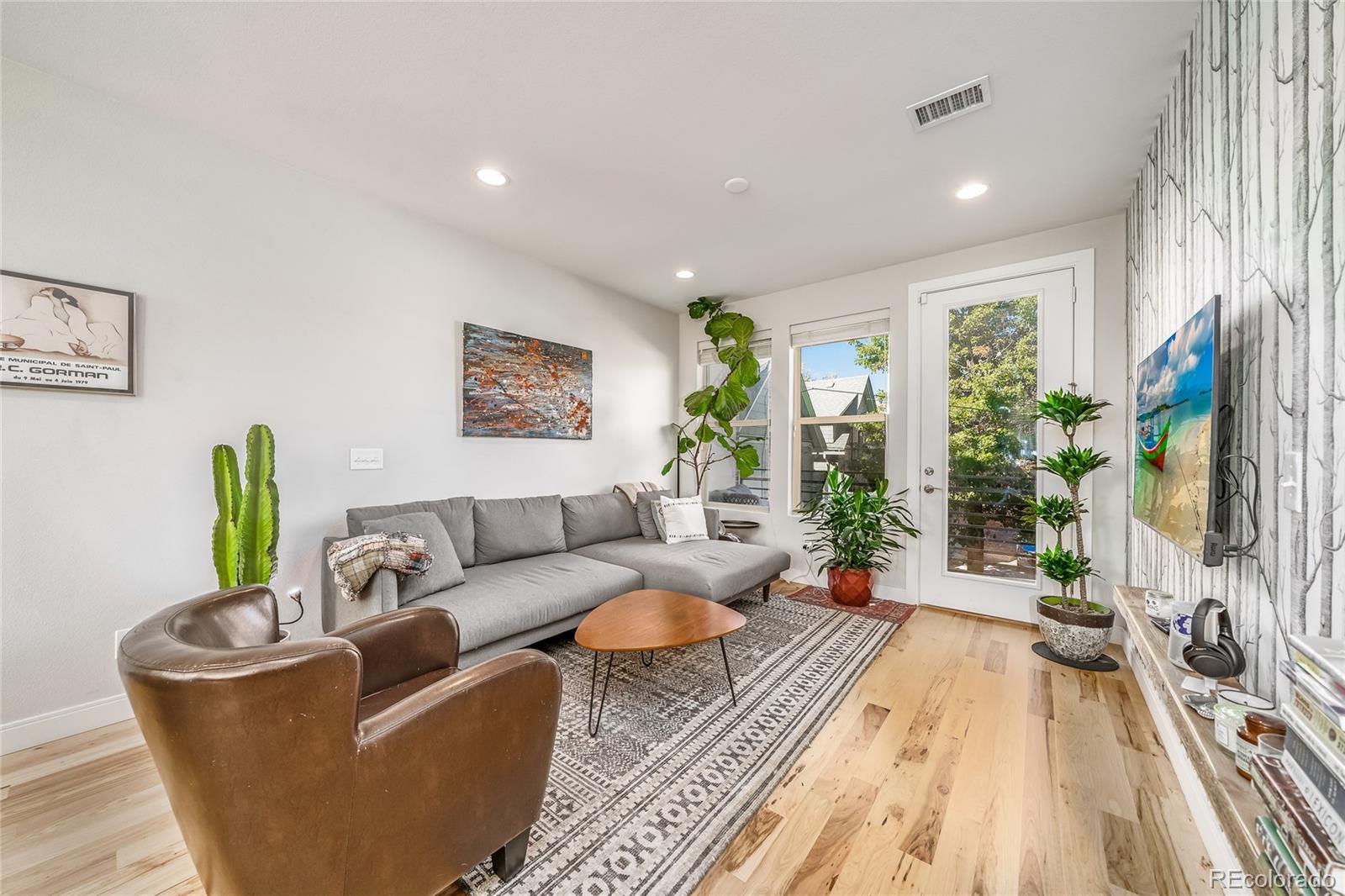 1818 Clarkson Street Unit: 105