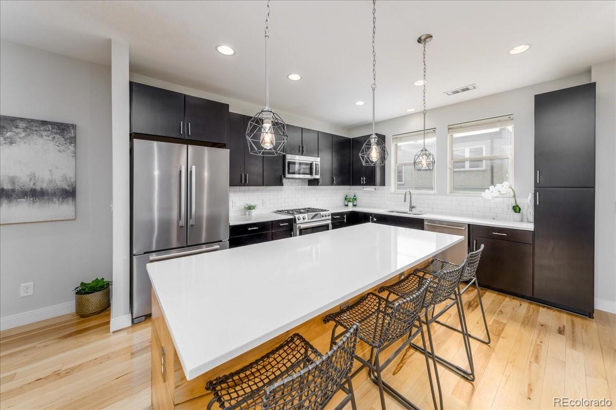 1818 Clarkson Street Unit: 105