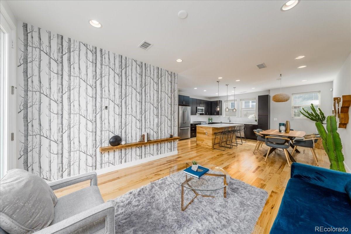 1818 Clarkson Street Unit: 105