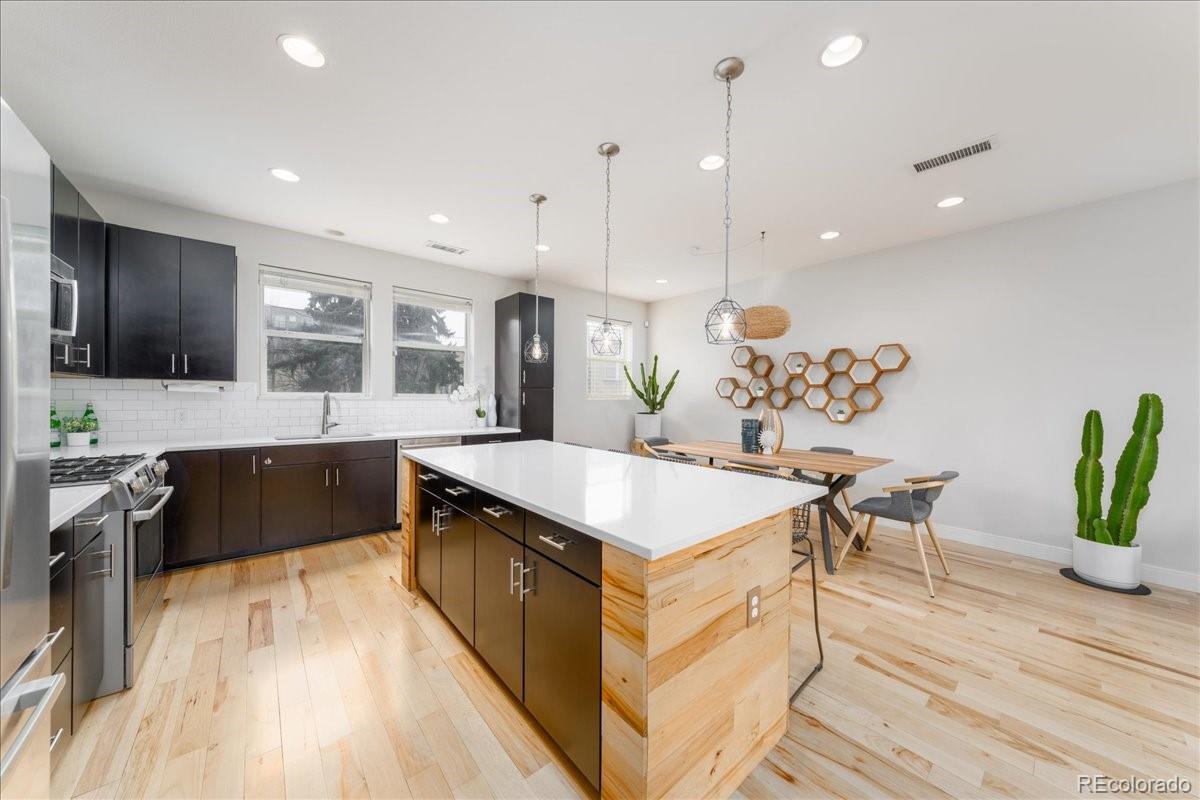 1818 Clarkson Street Unit: 105