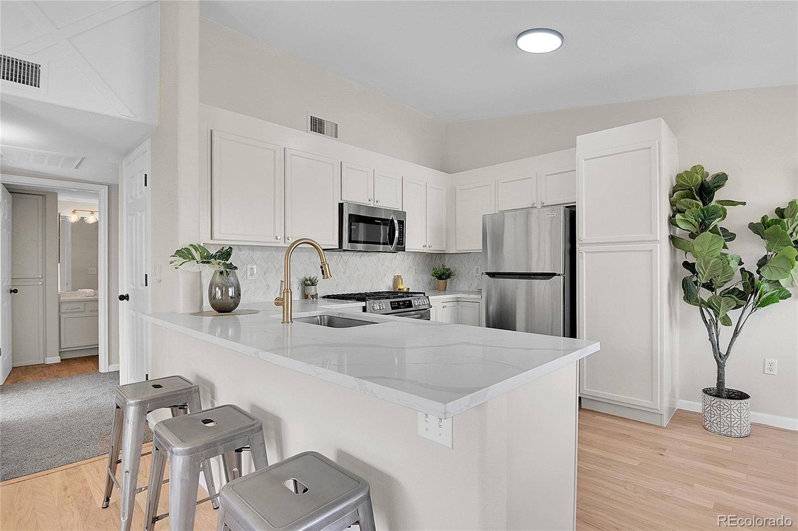 8655 W Berry Avenue Unit: 202