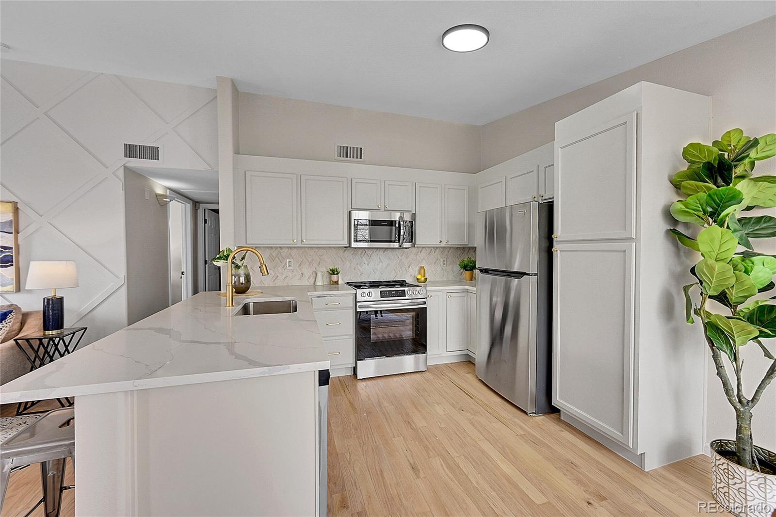8655 W Berry Avenue Unit: 202