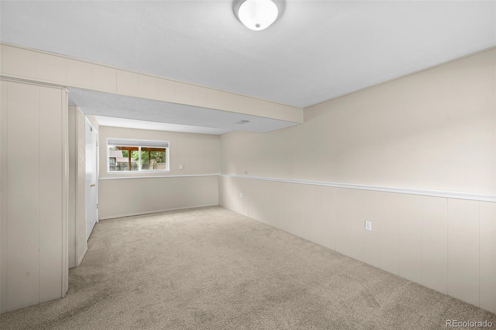 9196 W Maplewood Avenue