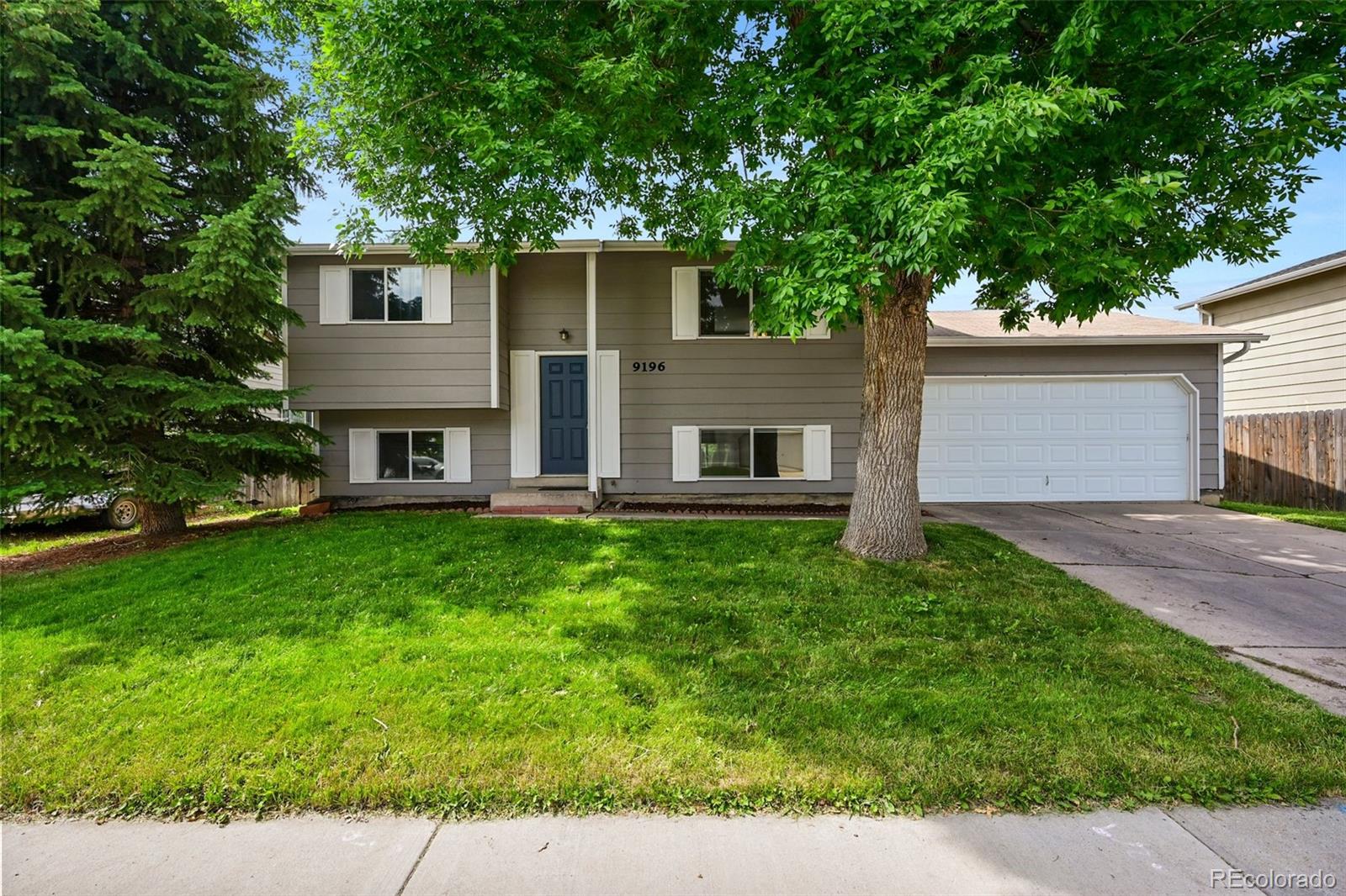 9196 W Maplewood Avenue