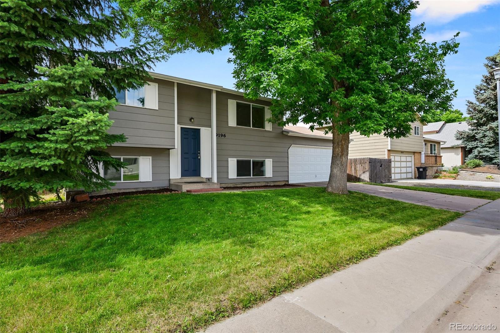 9196 W Maplewood Avenue