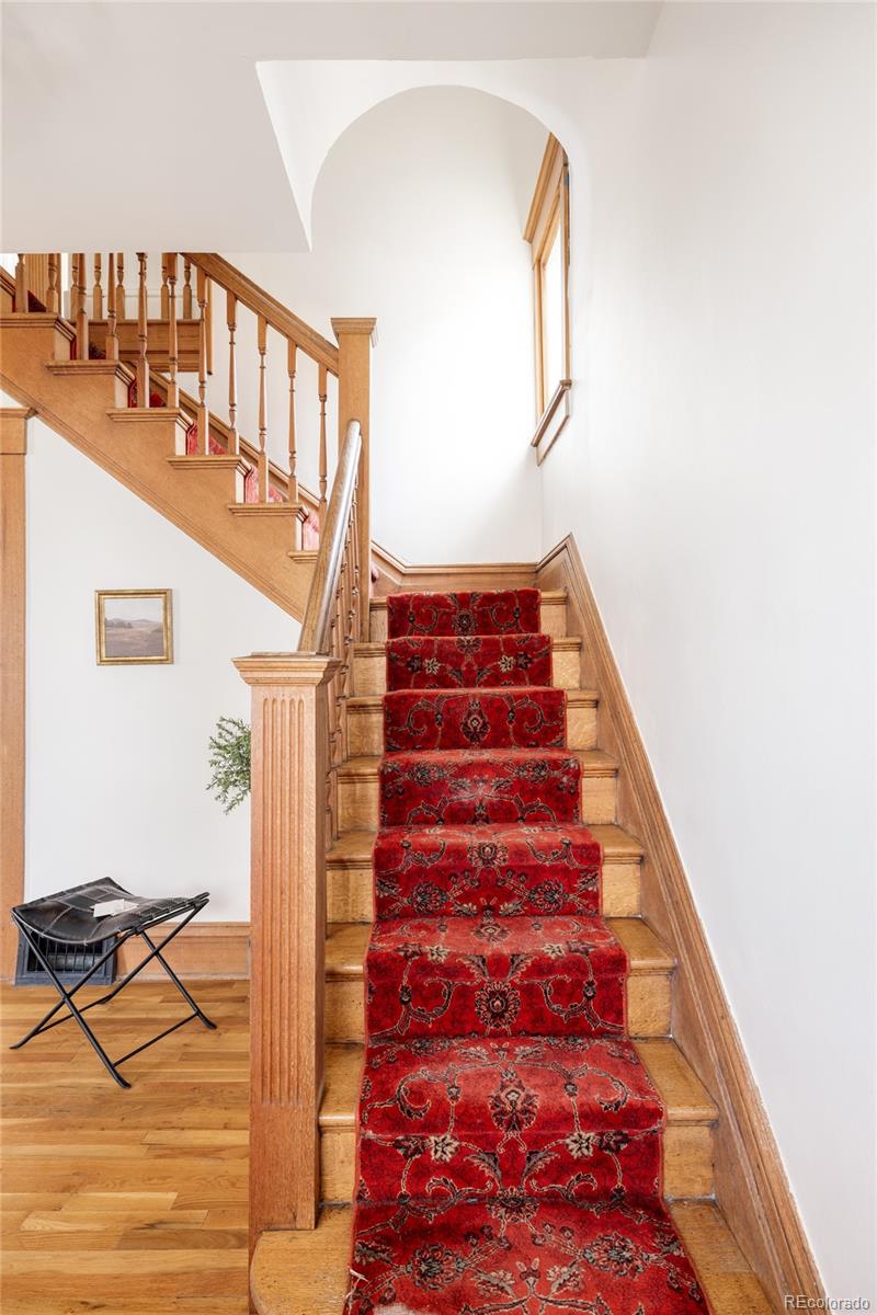 2250 N Hooker Street