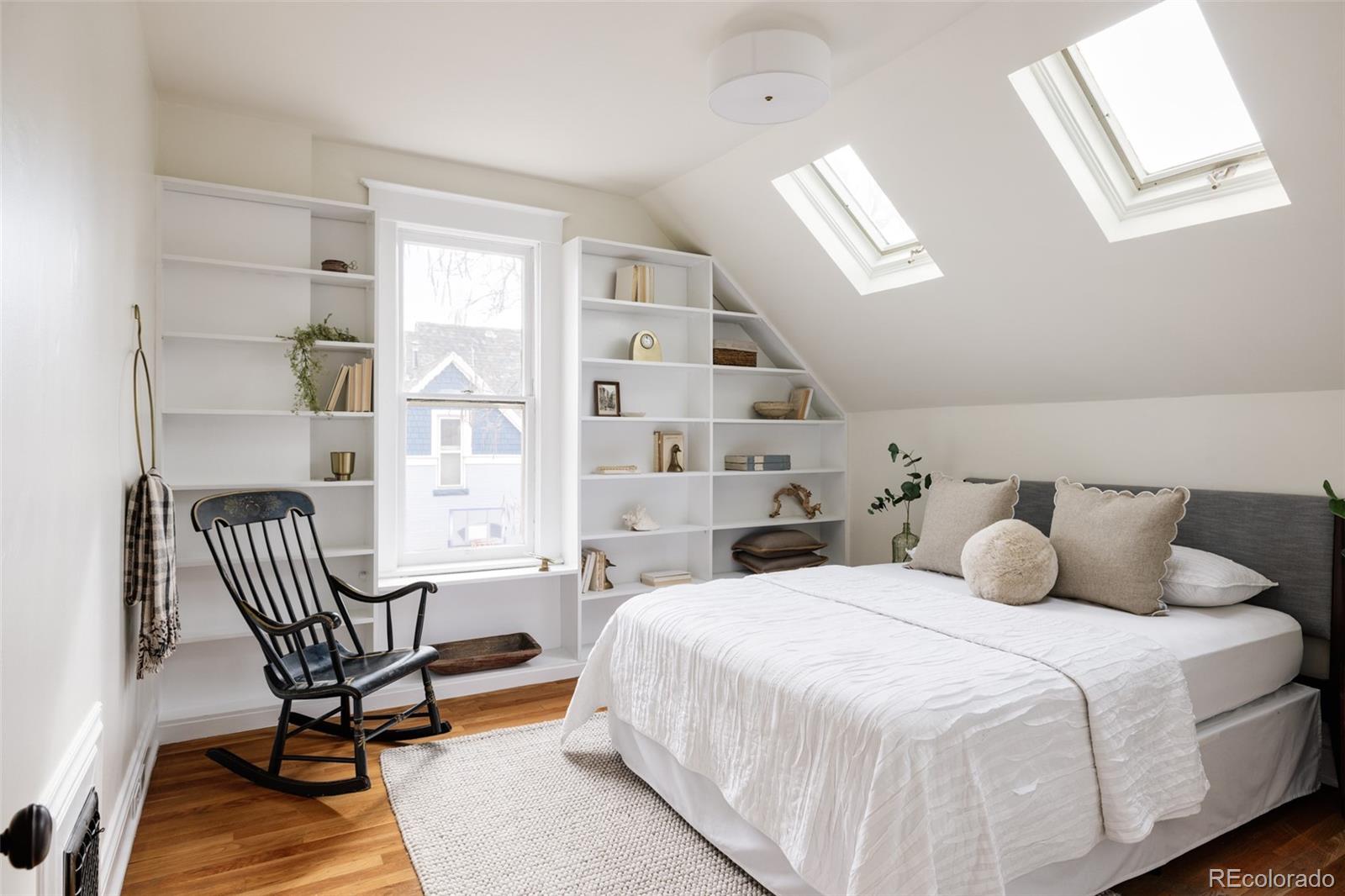 2250 N Hooker Street