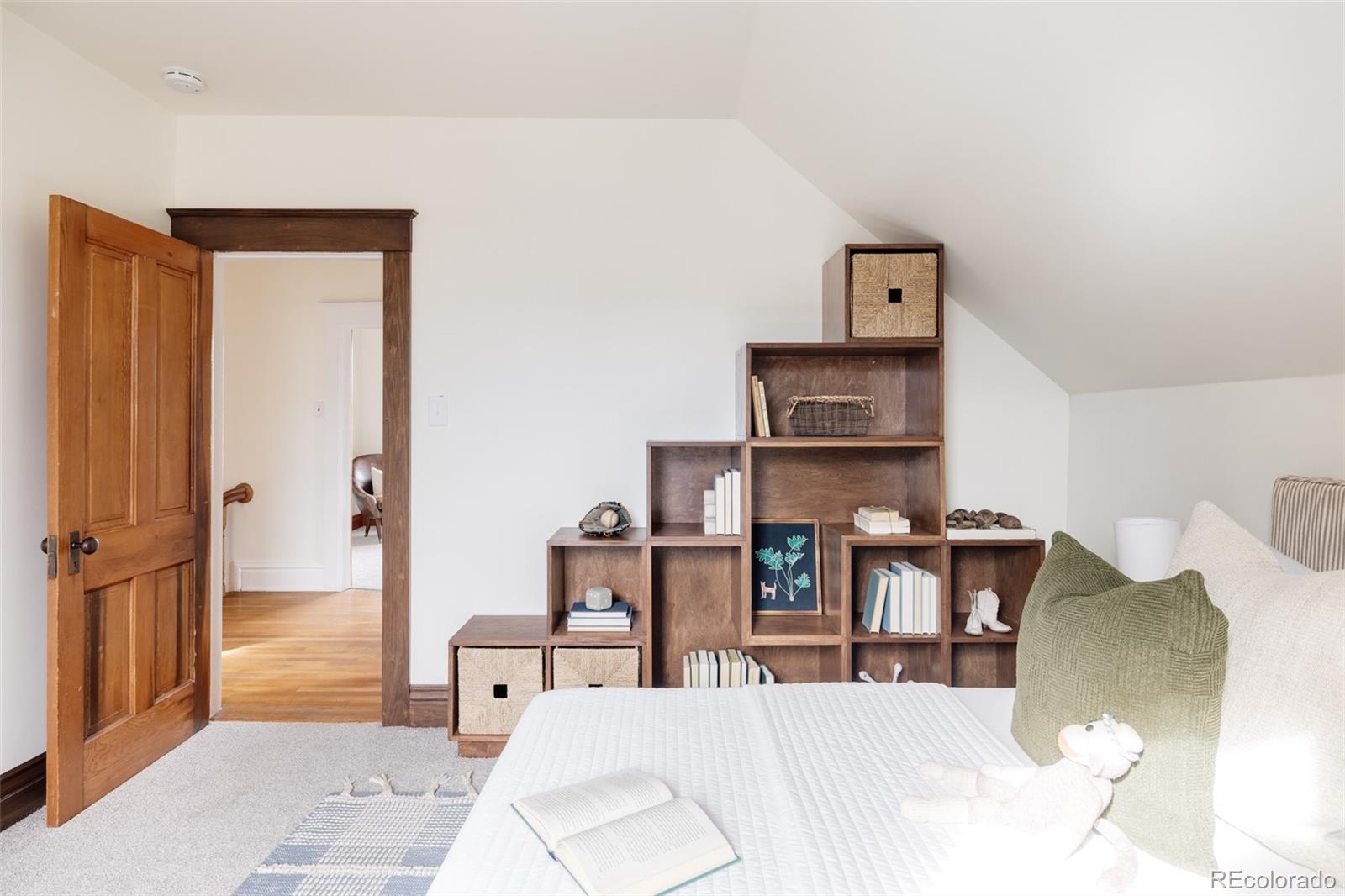 2250 N Hooker Street