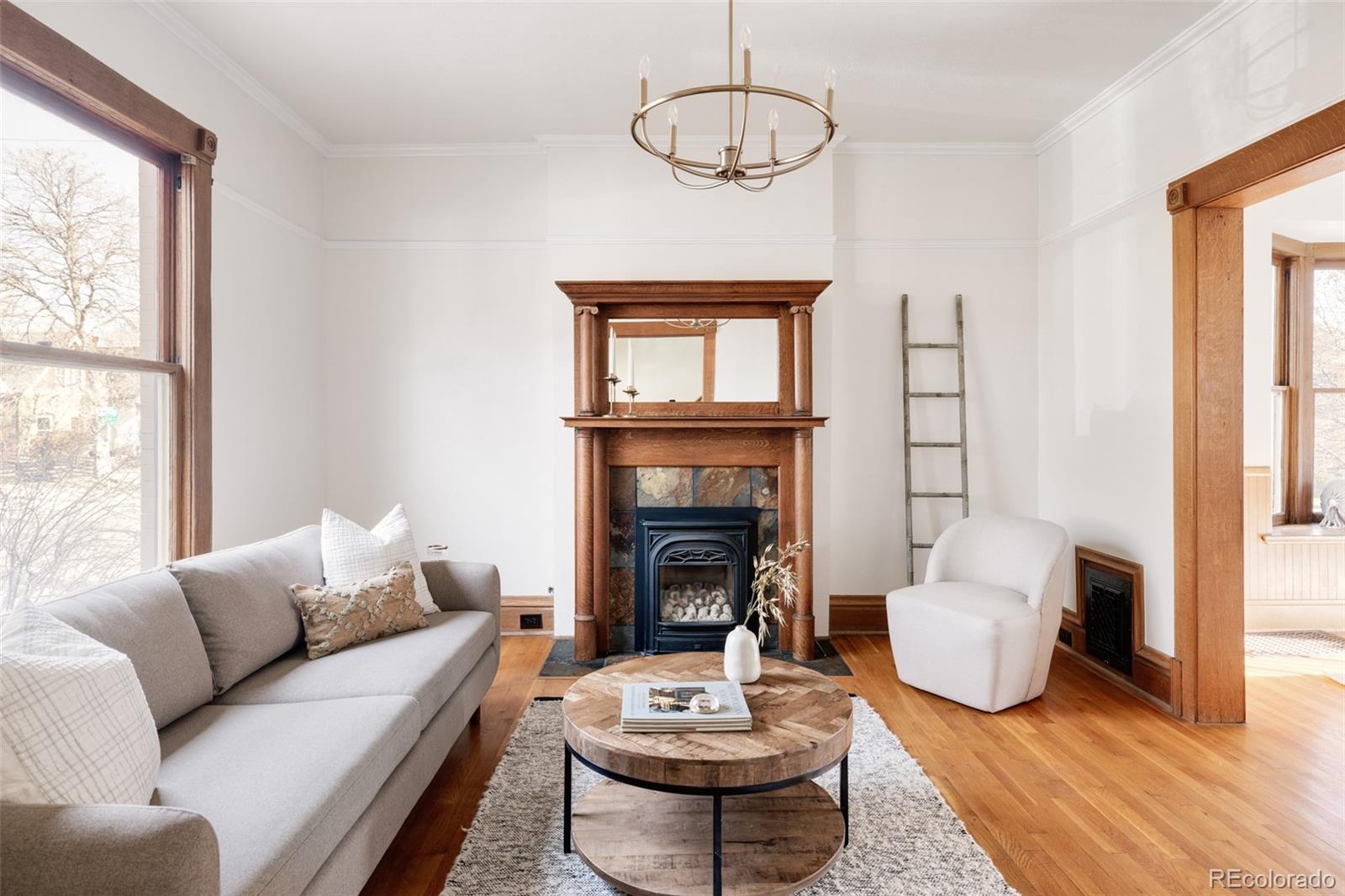 2250 N Hooker Street