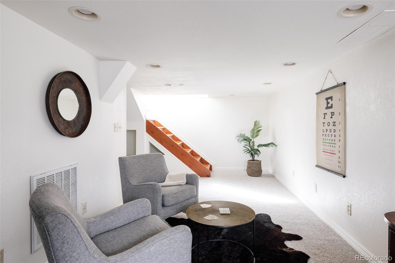 2250 N Hooker Street