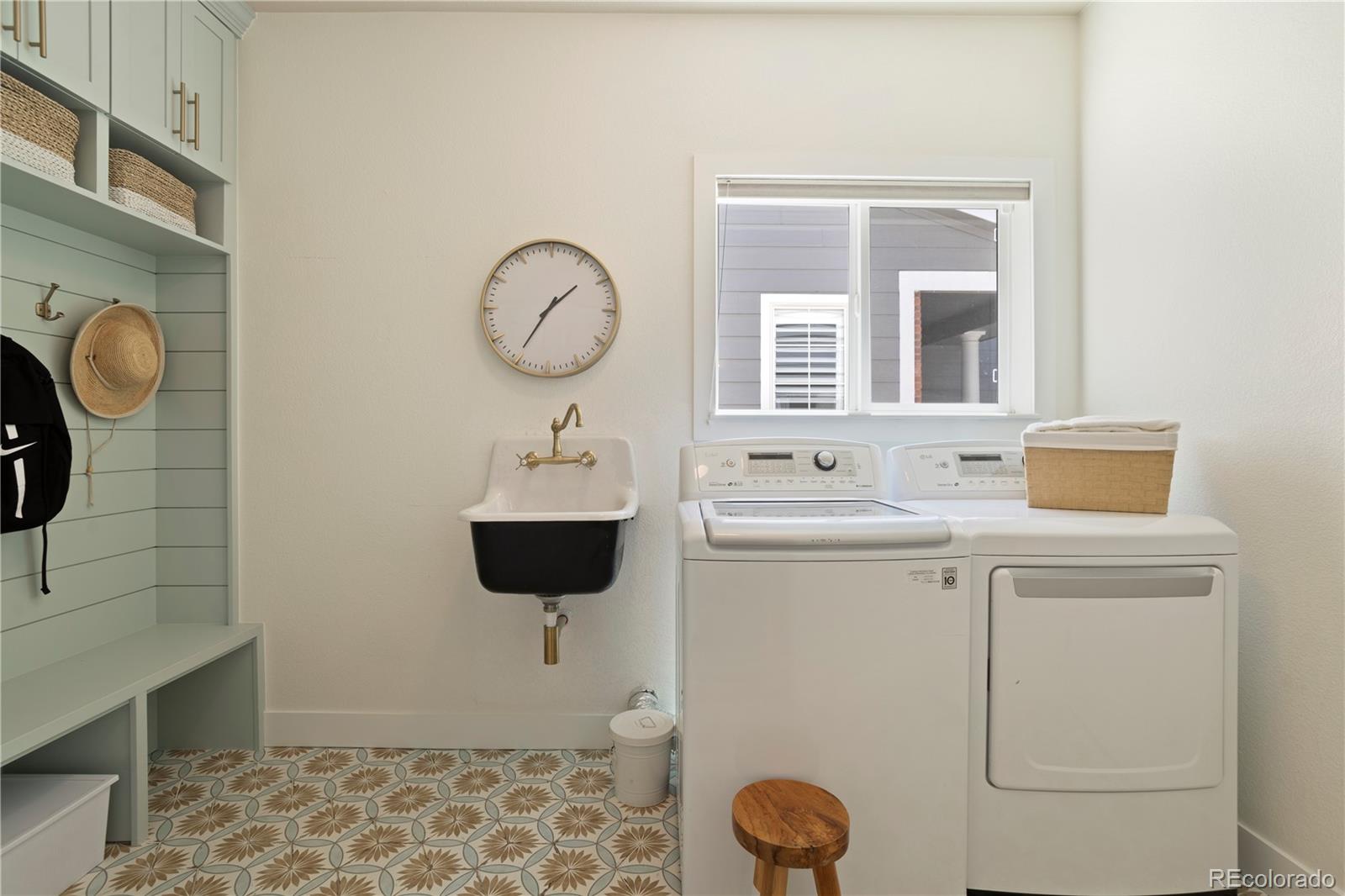 376 Rose Finch Circle