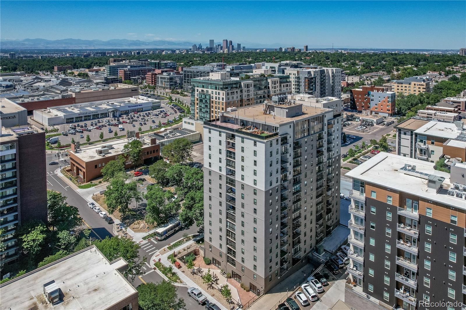 2 Adams Street Unit: 504