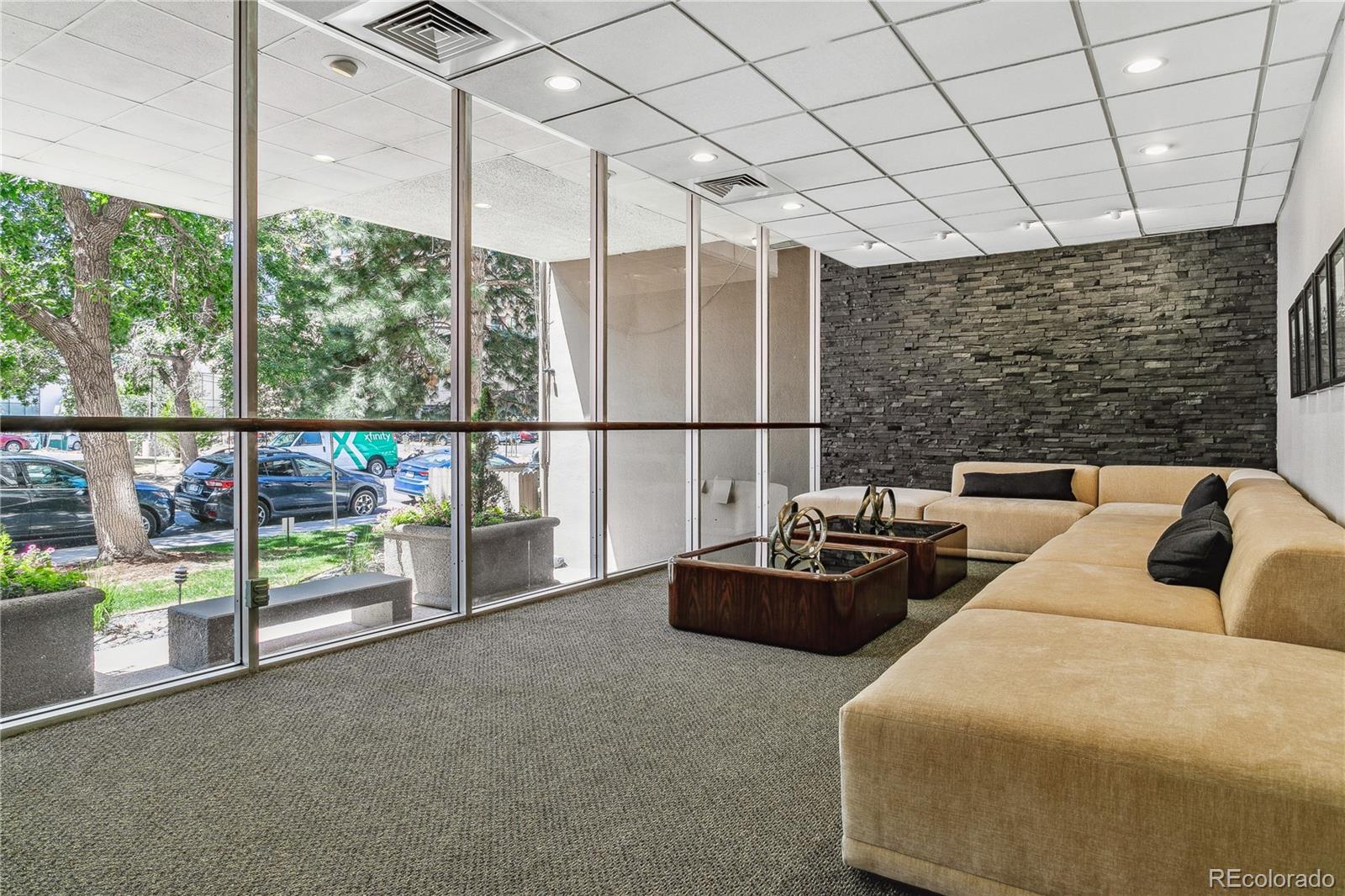 2 Adams Street Unit: 504