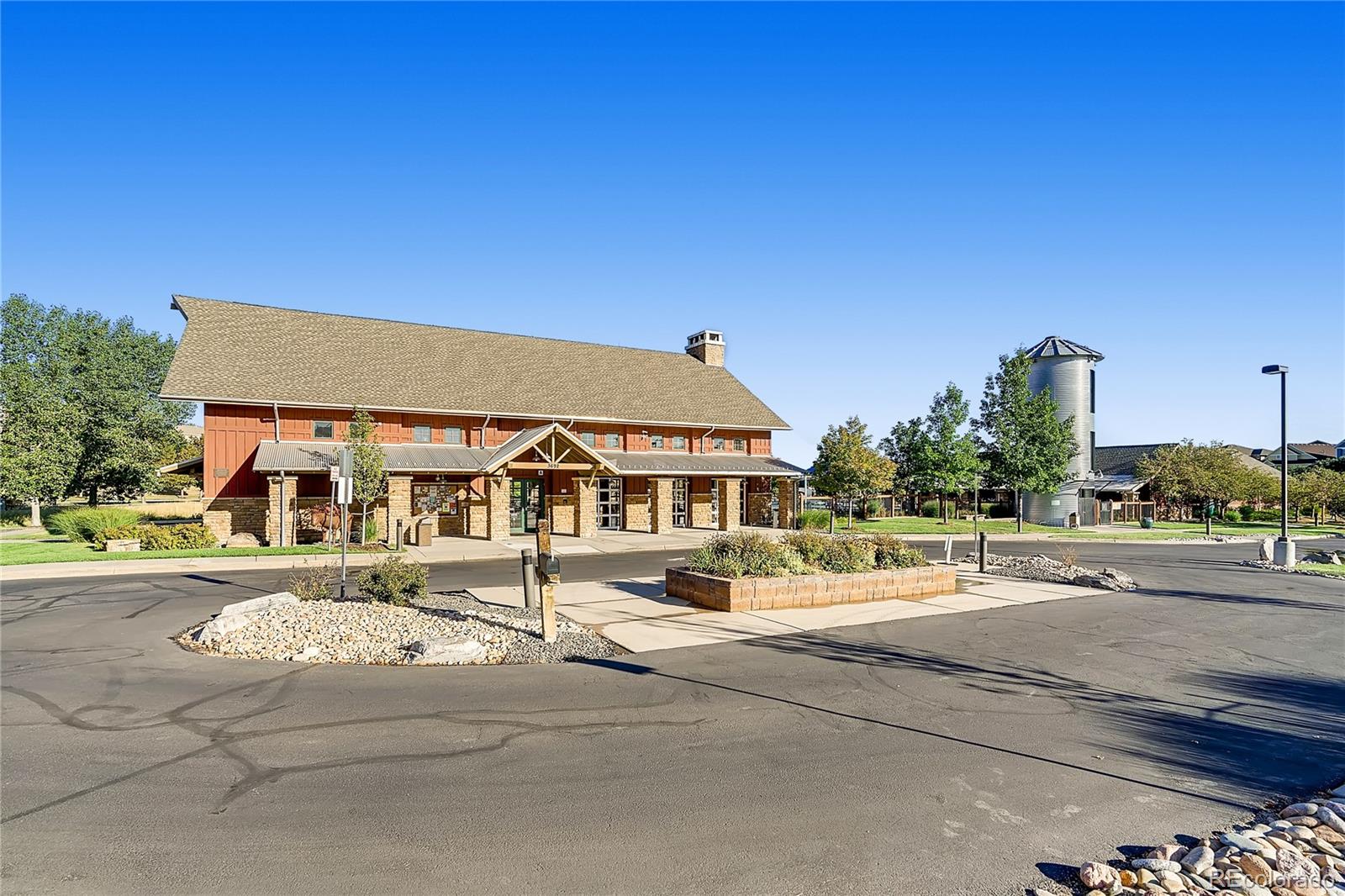 2389 Quartz Street