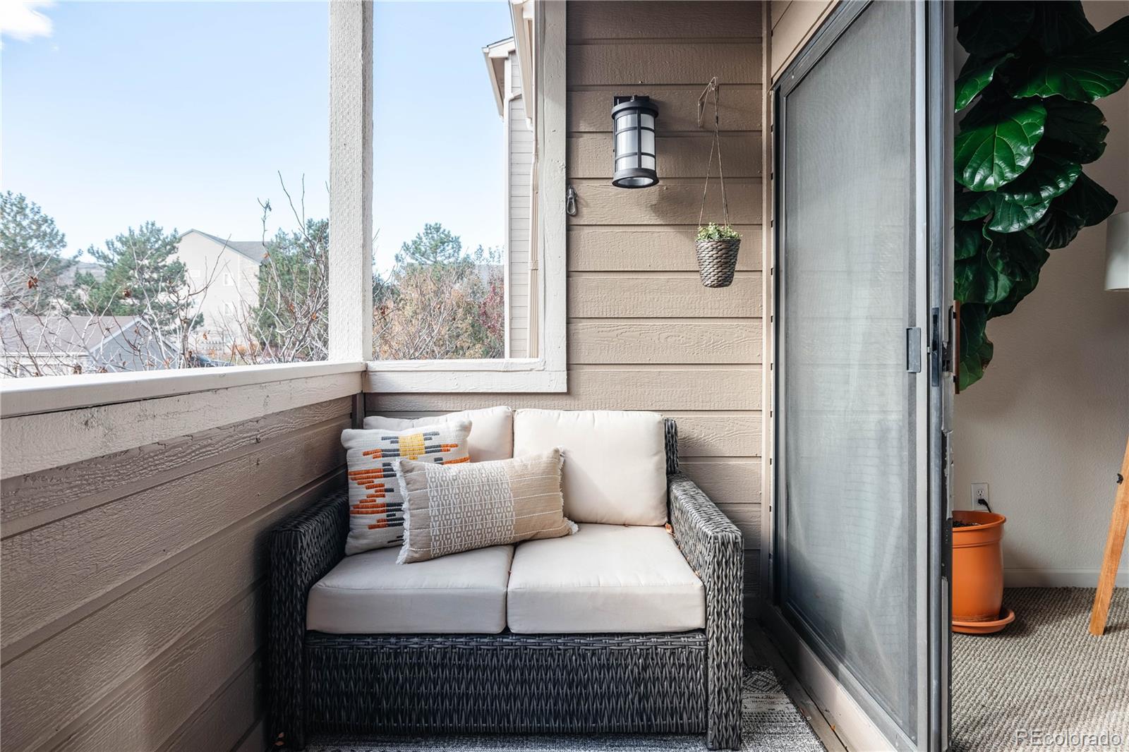 7428 S Alkire Street Unit: 205