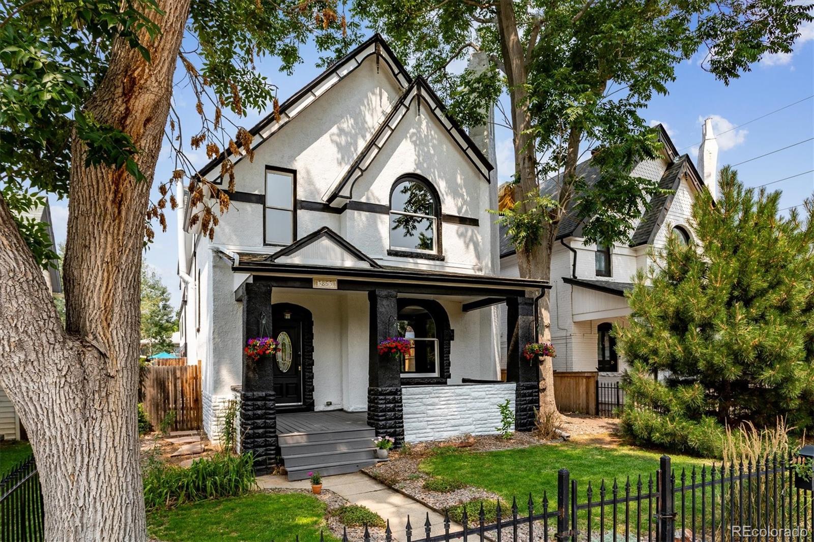 3853 Shoshone Street