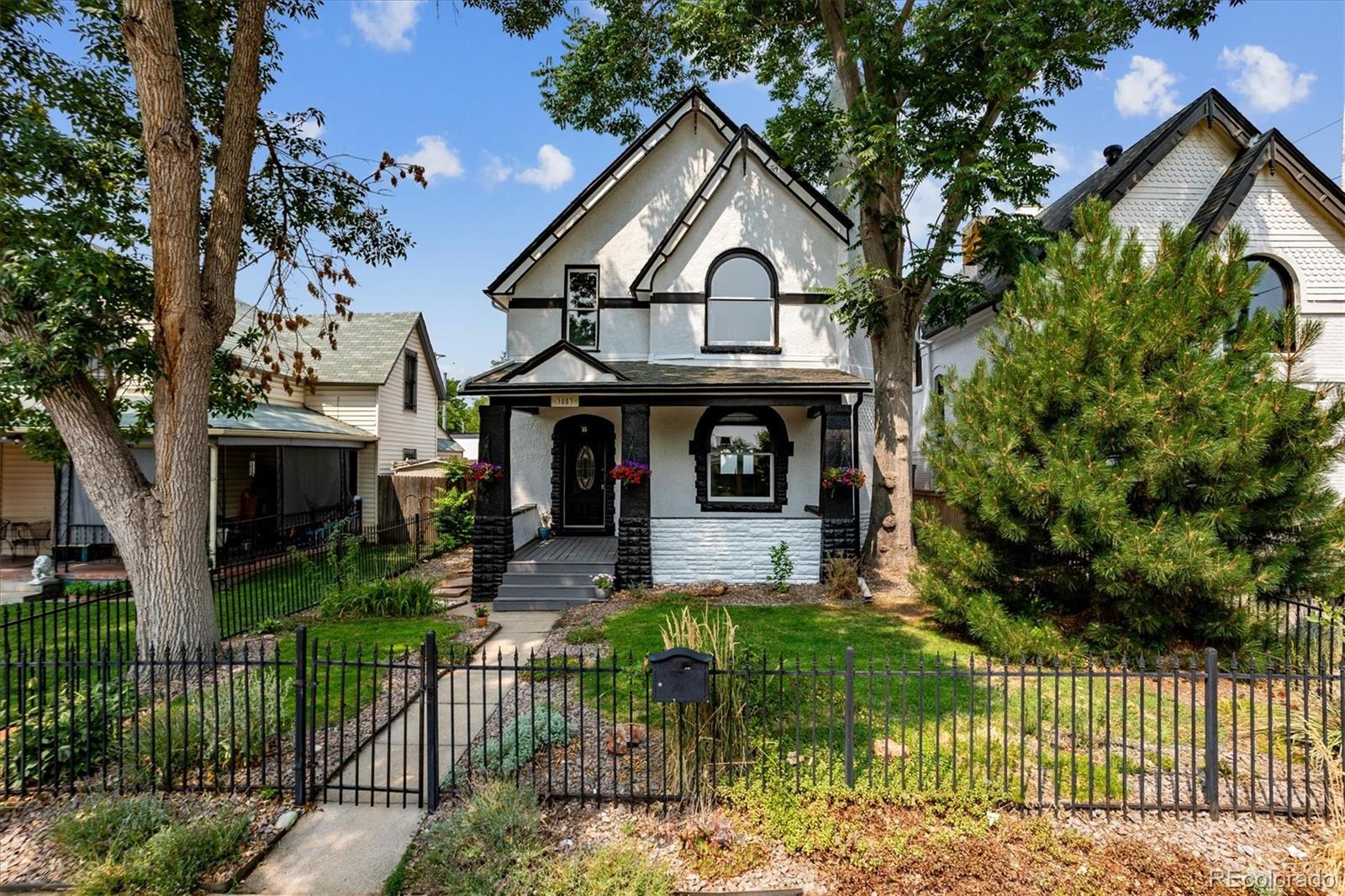 3853 Shoshone Street