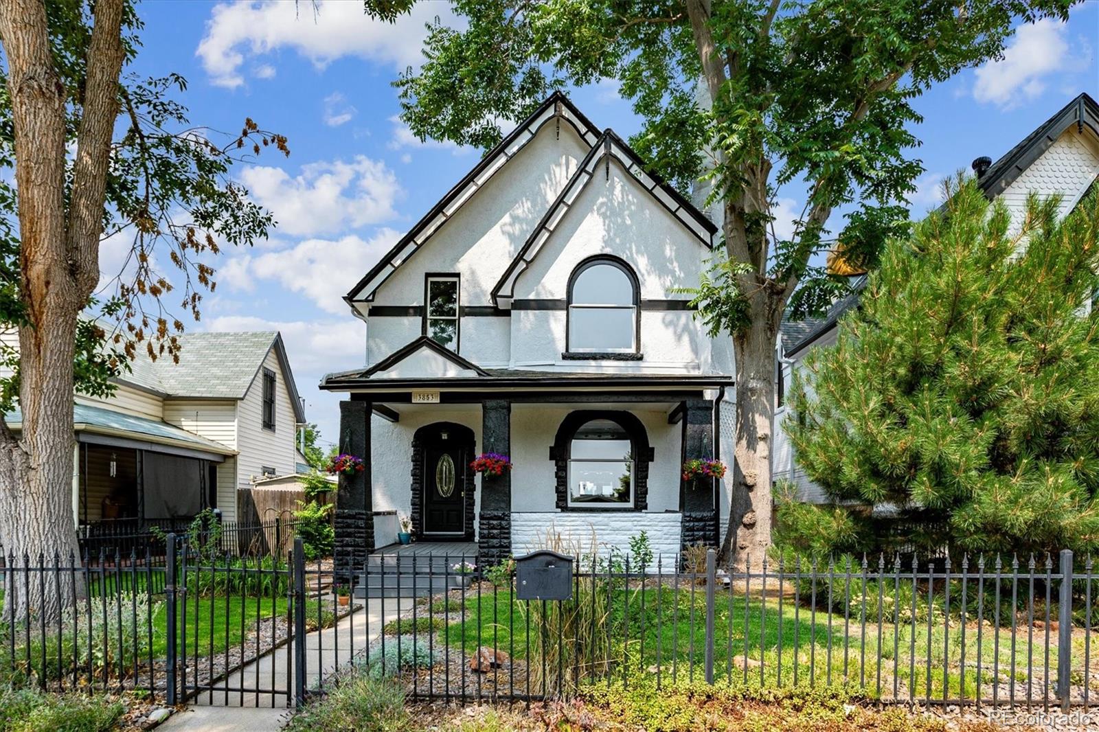 3853 Shoshone Street