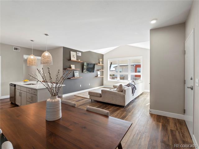 210 S Cherrywood Drive Unit: 303